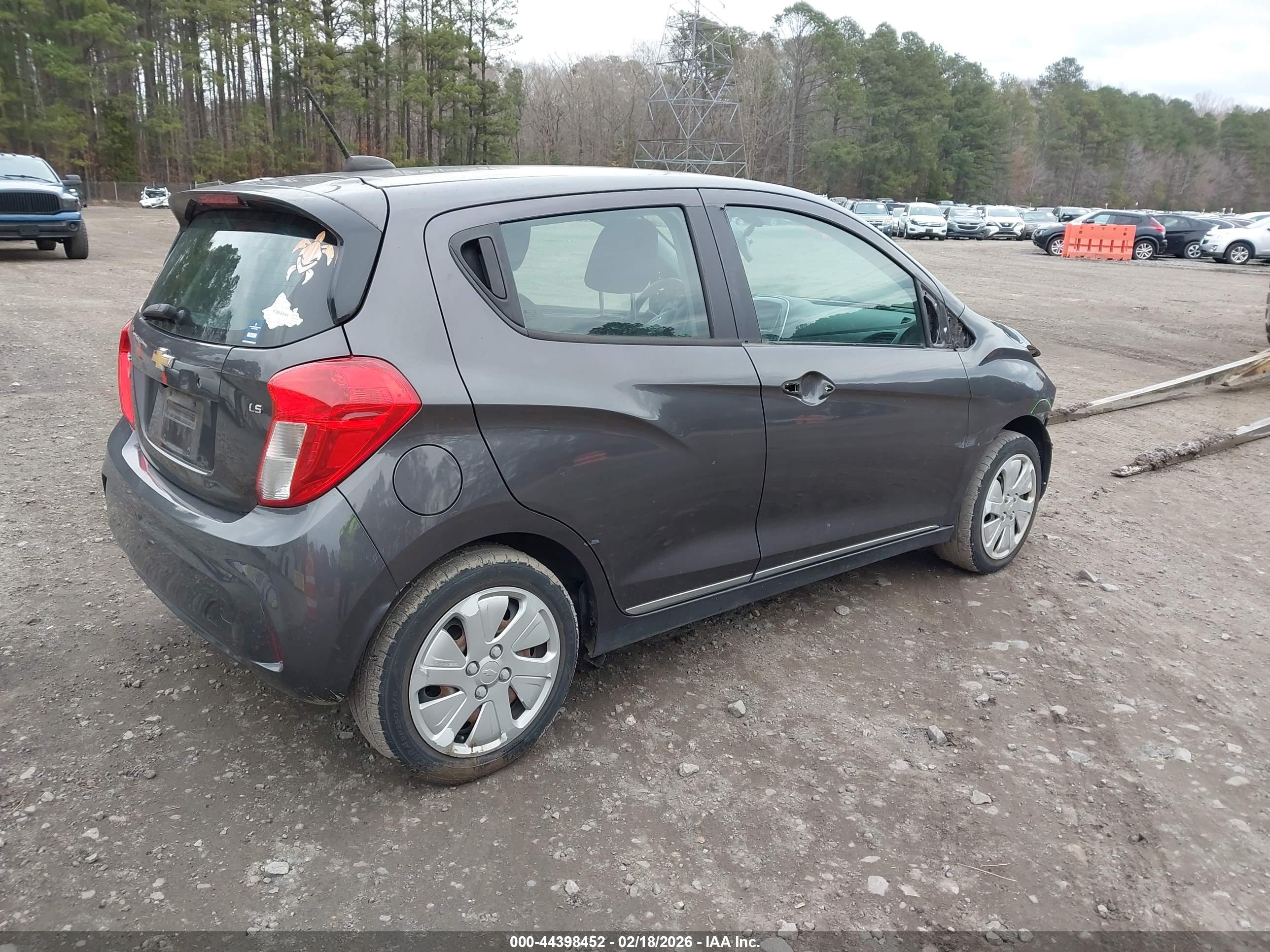 CHEVROLET SPARK image 4