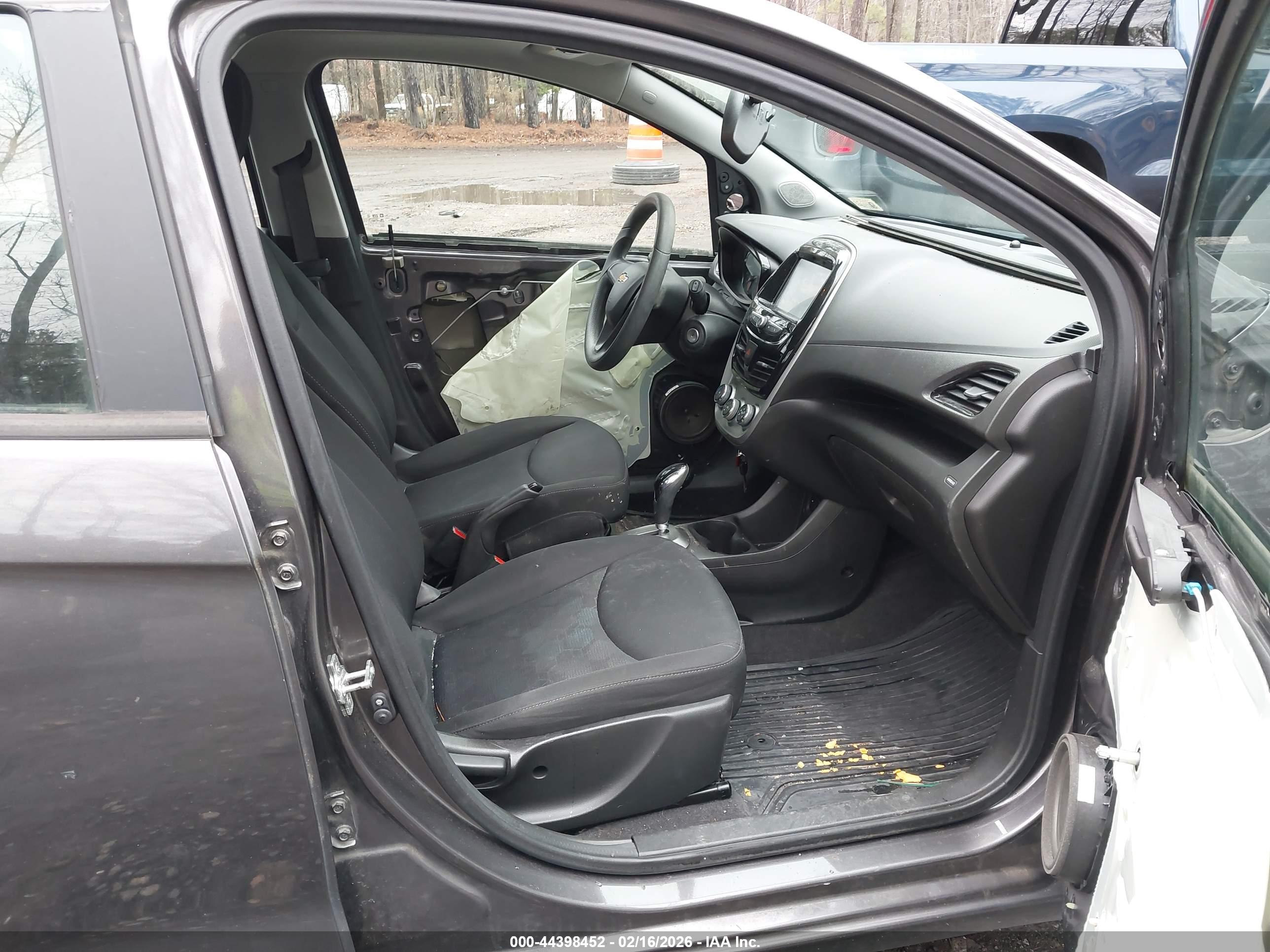 CHEVROLET SPARK image 5