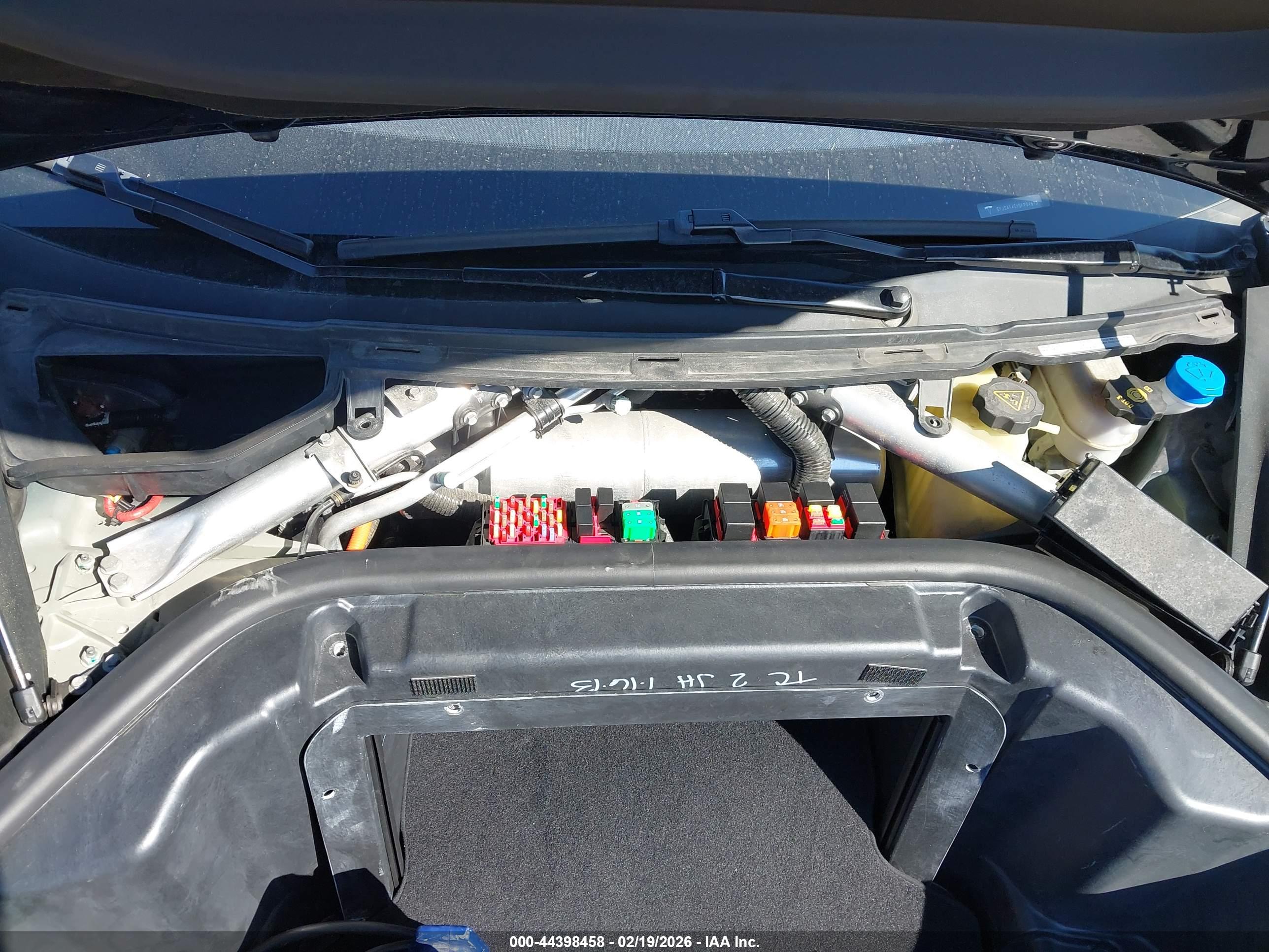 TESLA MODEL image 10