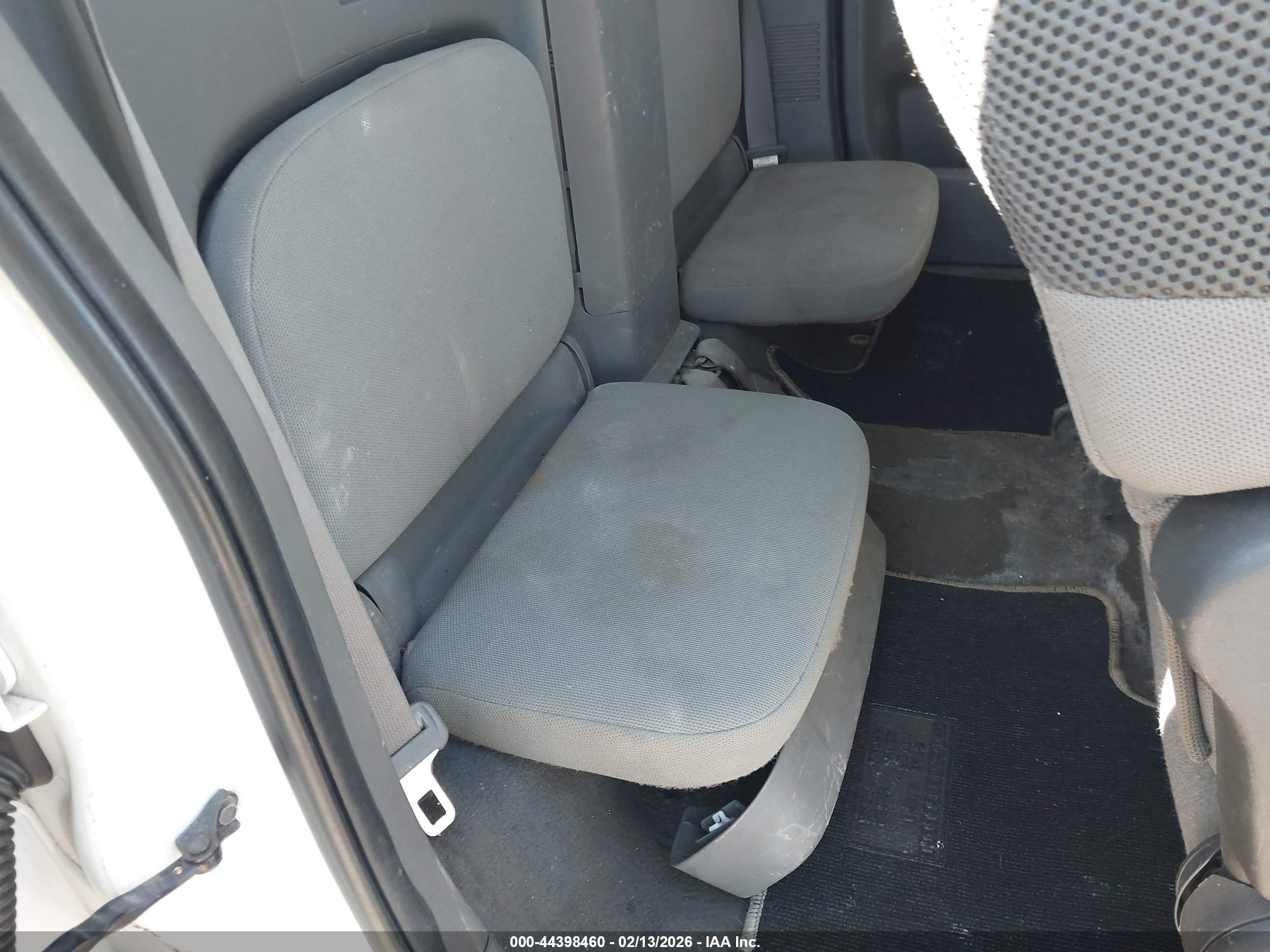 NISSAN FRONTIER image 8