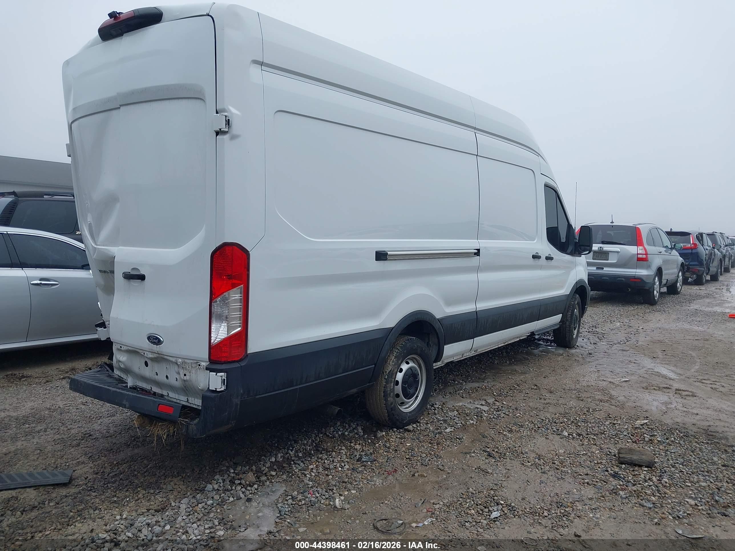 FORD TRANSIT-350 image 4