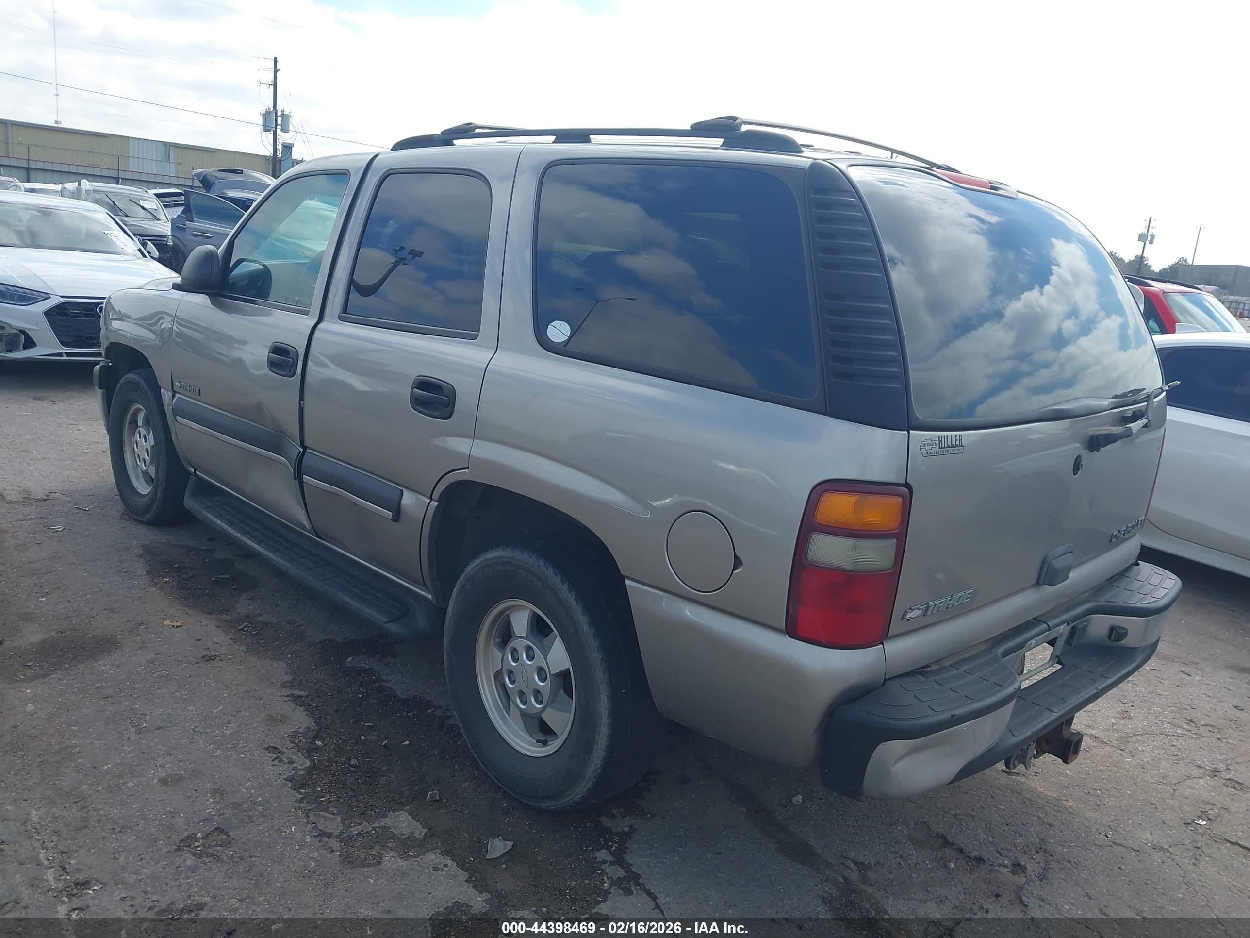 CHEVROLET TAHOE image 3