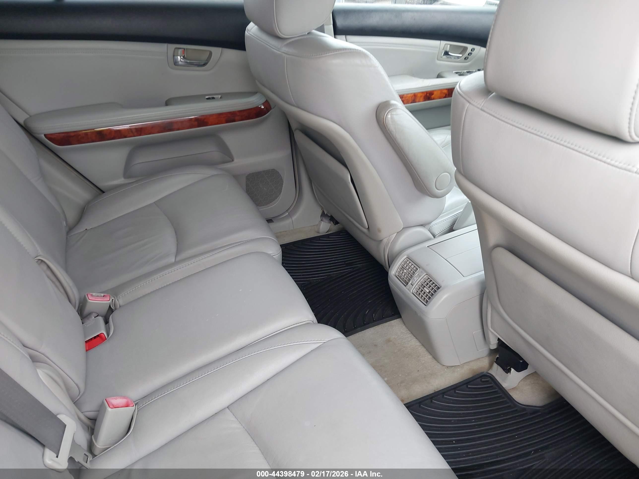LEXUS RX image 8