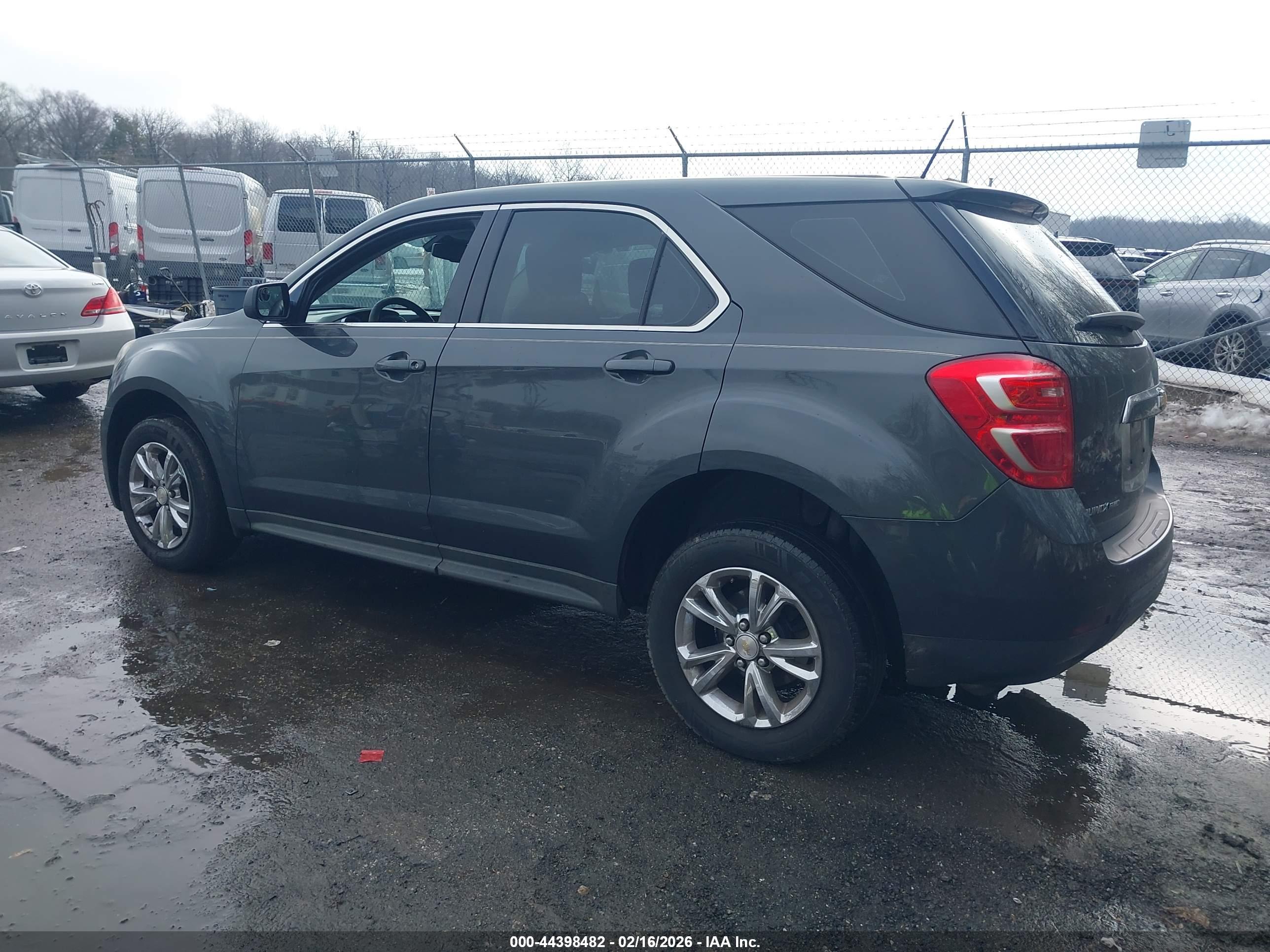 CHEVROLET EQUINOX image 3