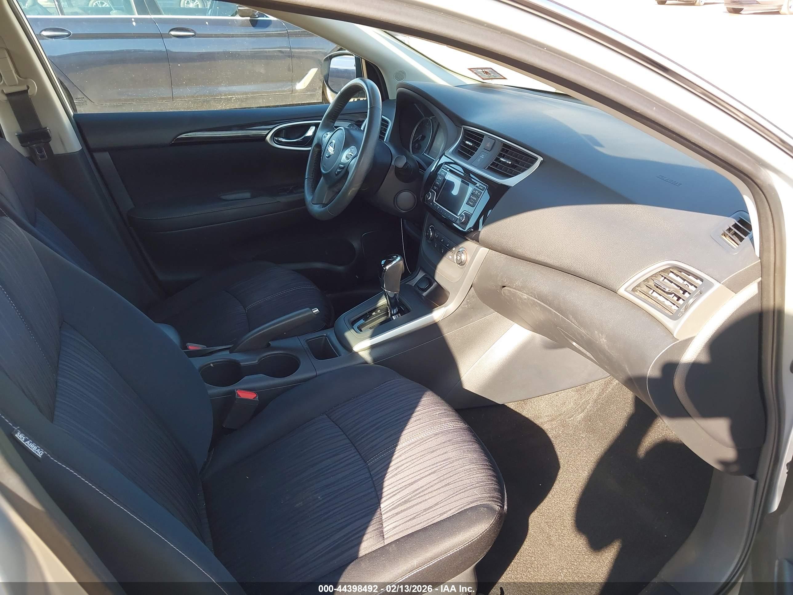 NISSAN SENTRA image 5