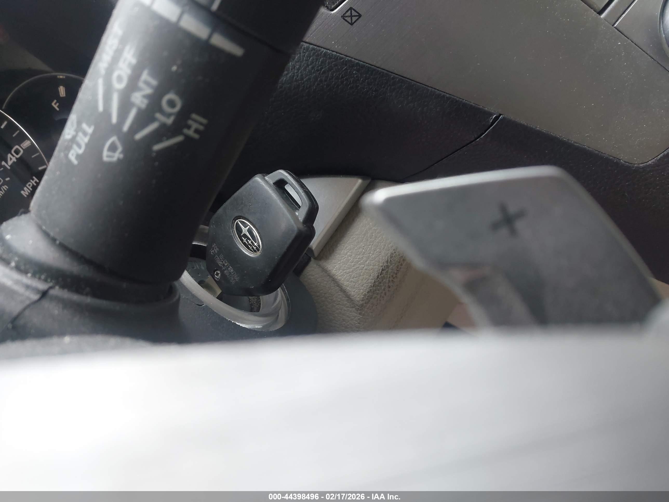 SUBARU OUTBACK image 11