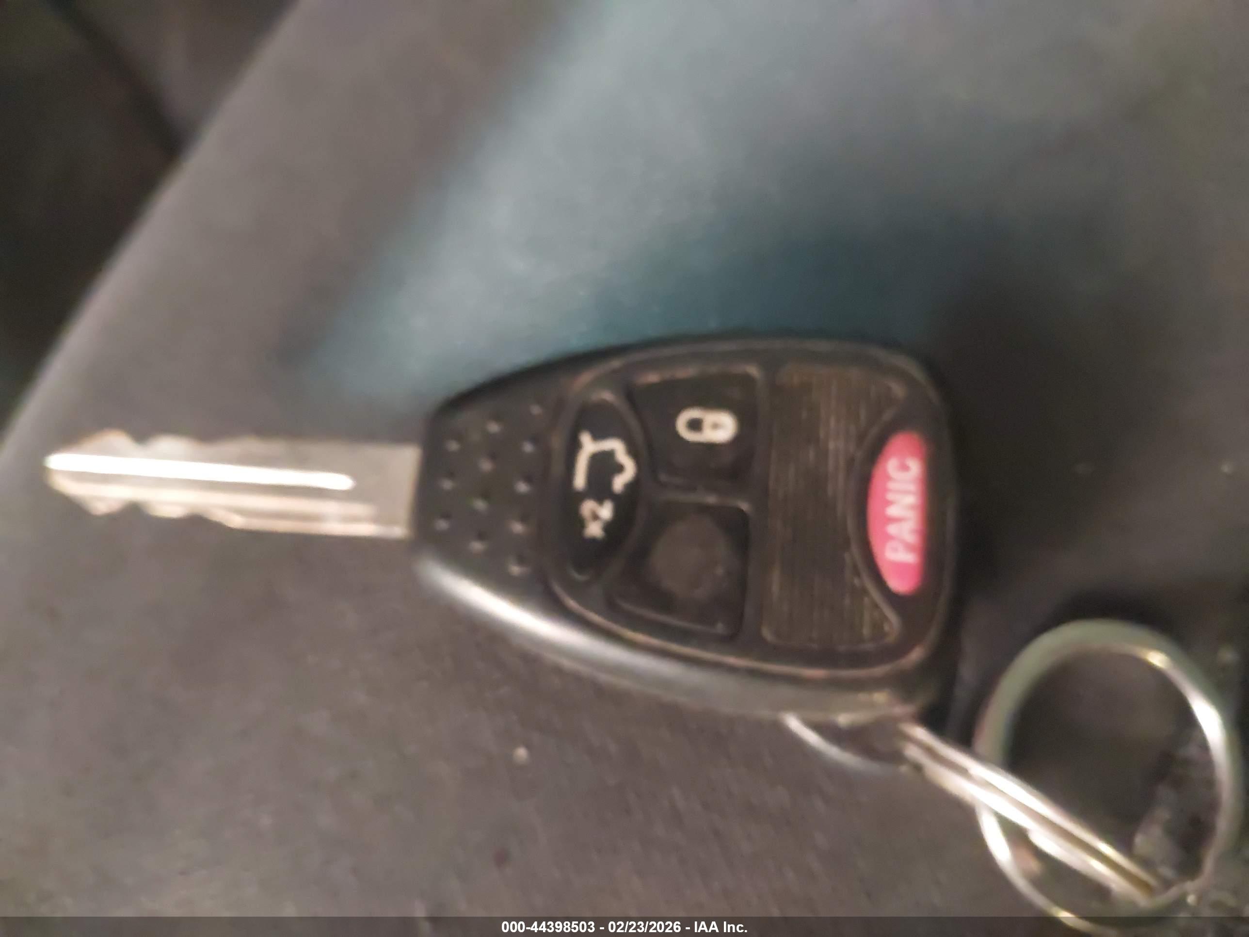JEEP LIBERTY image 11