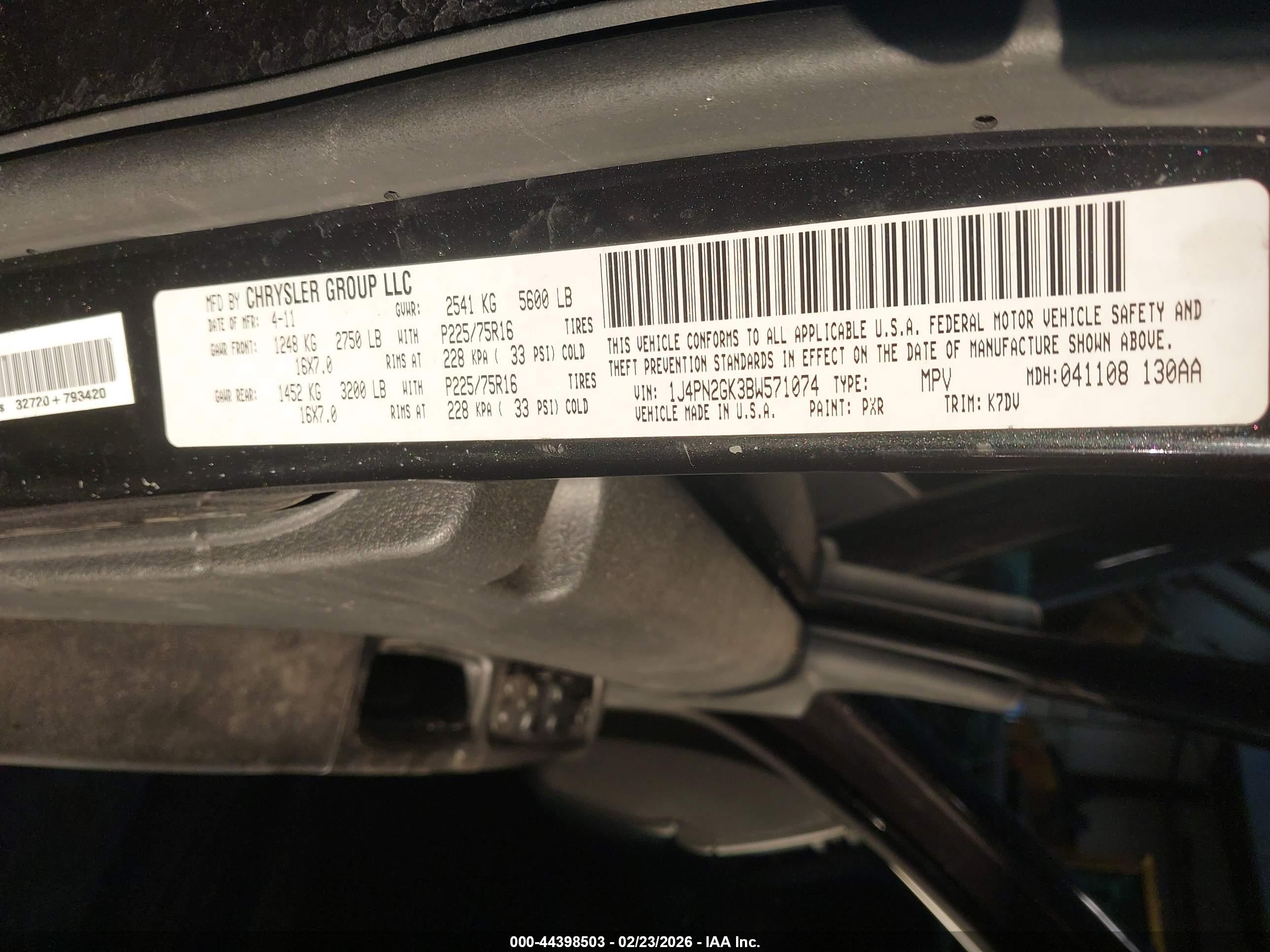 JEEP LIBERTY image 9