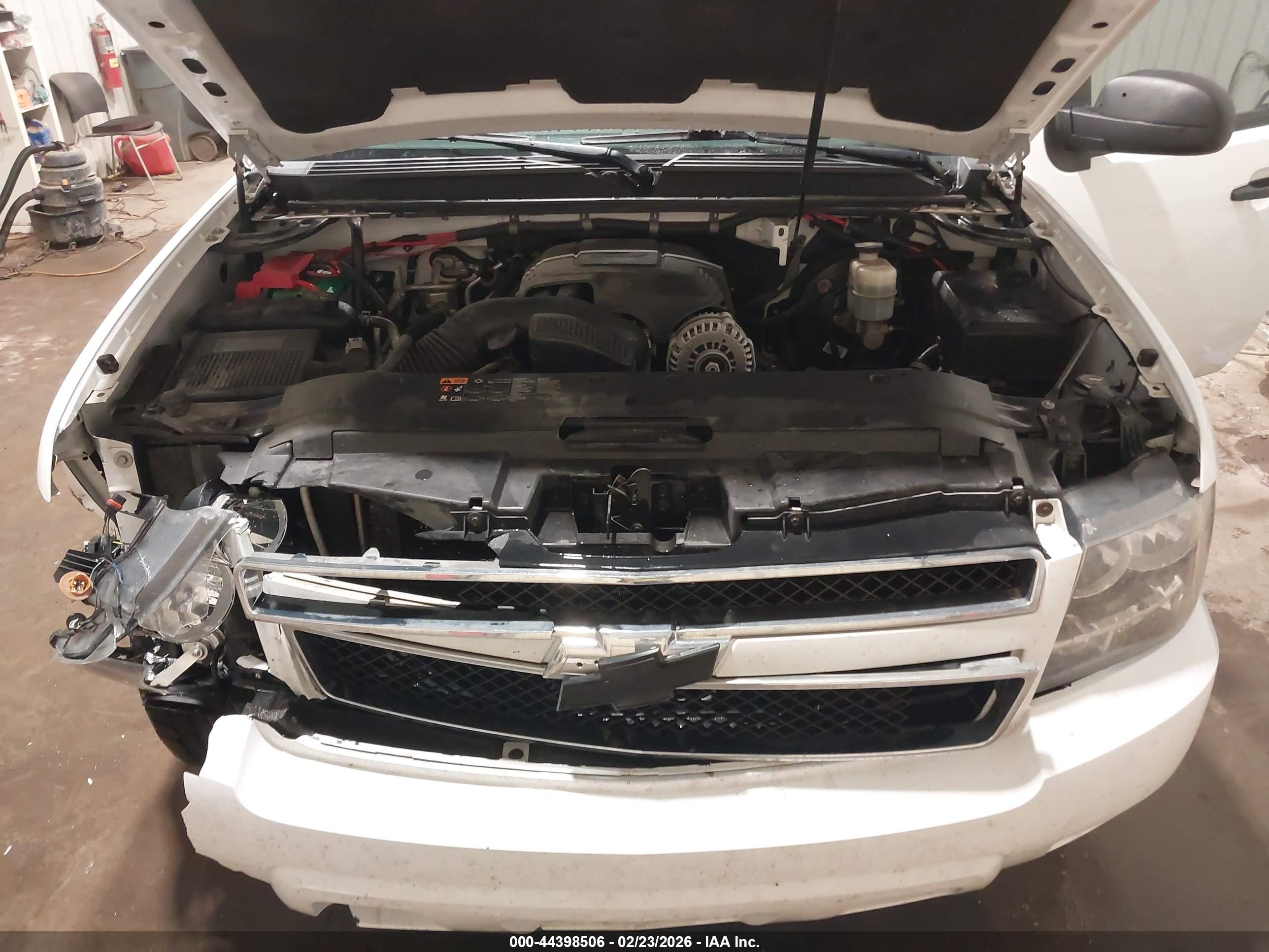 CHEVROLET TAHOE image 10