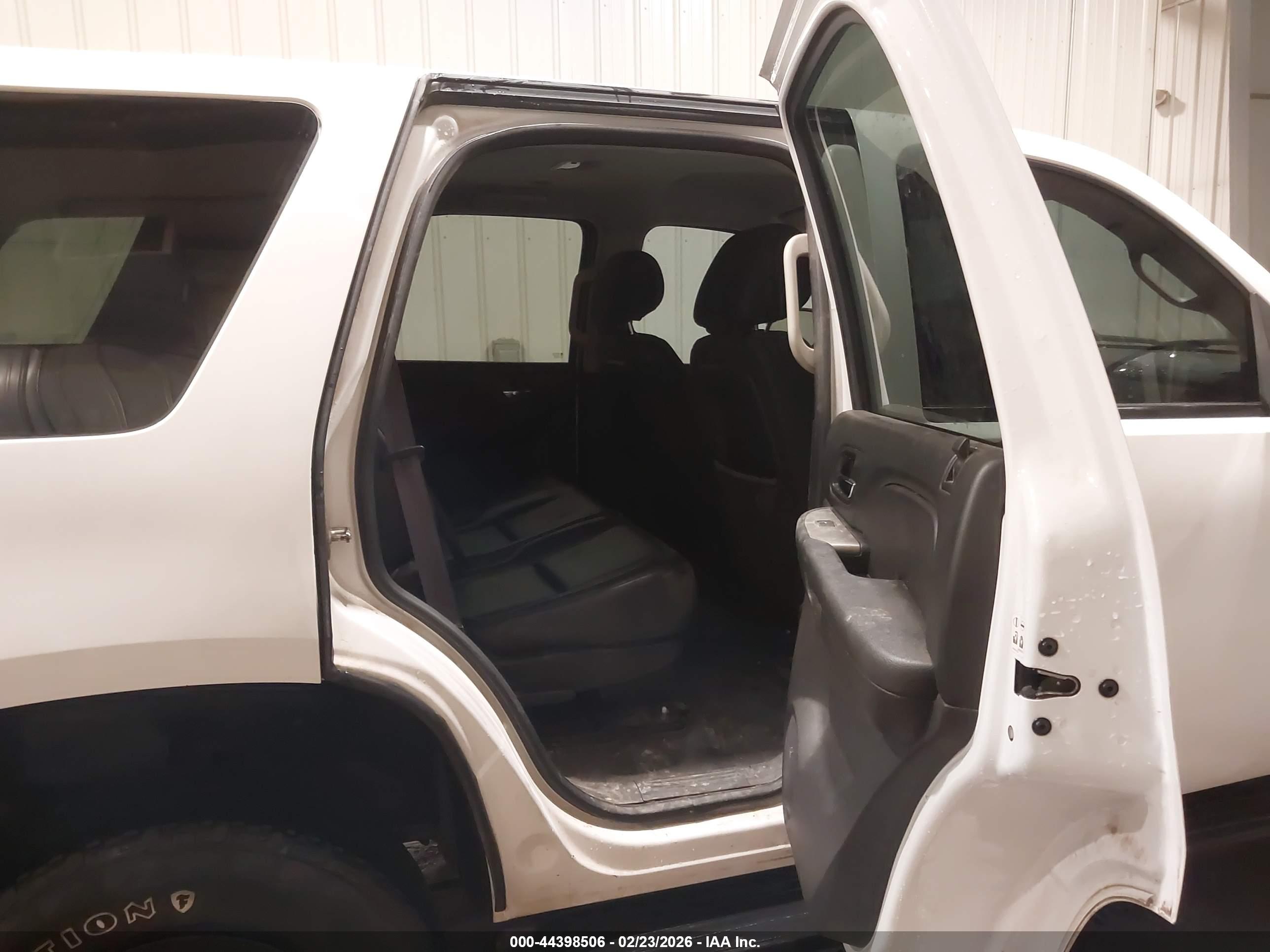 CHEVROLET TAHOE image 8
