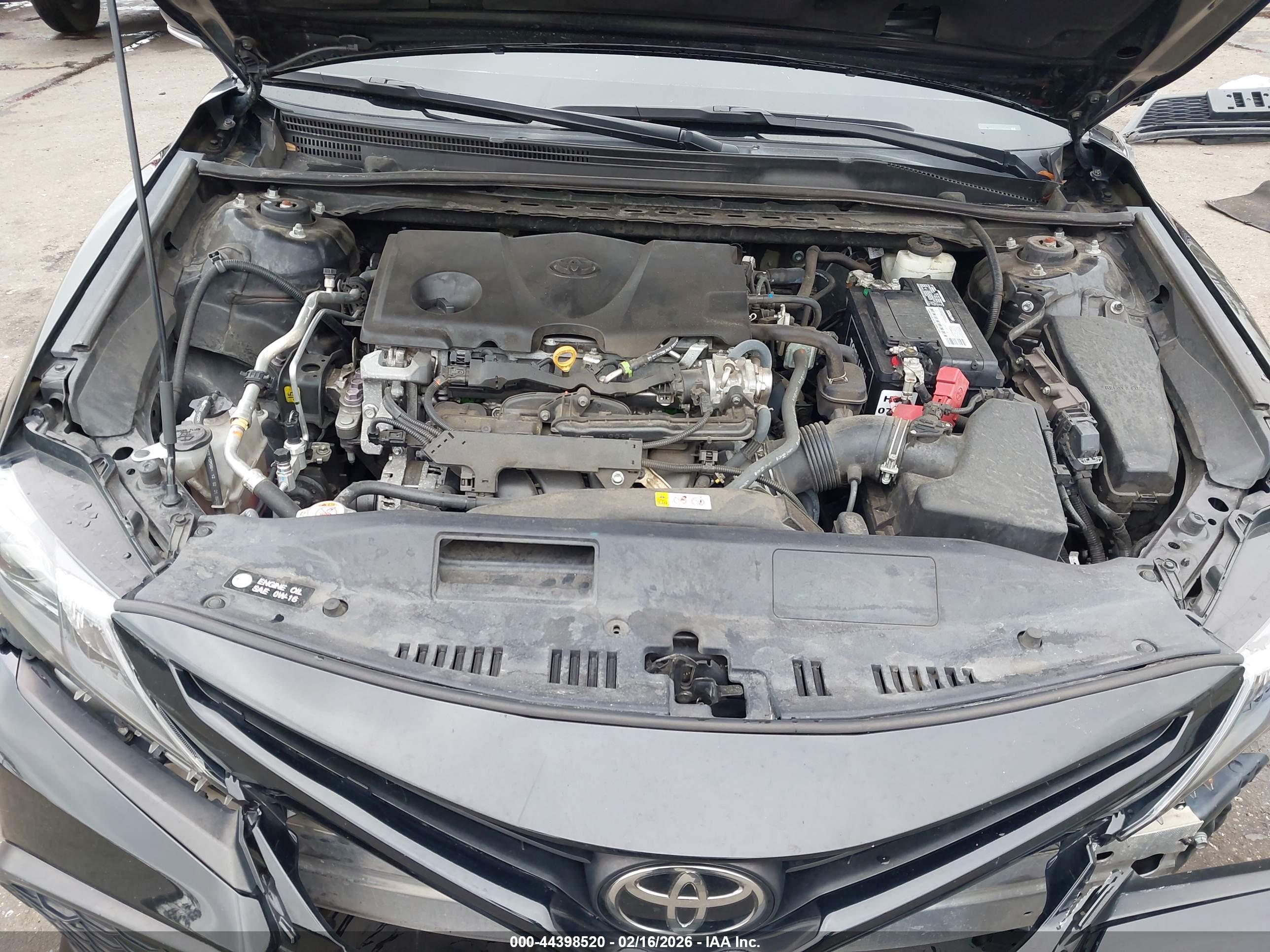 TOYOTA CAMRY image 10