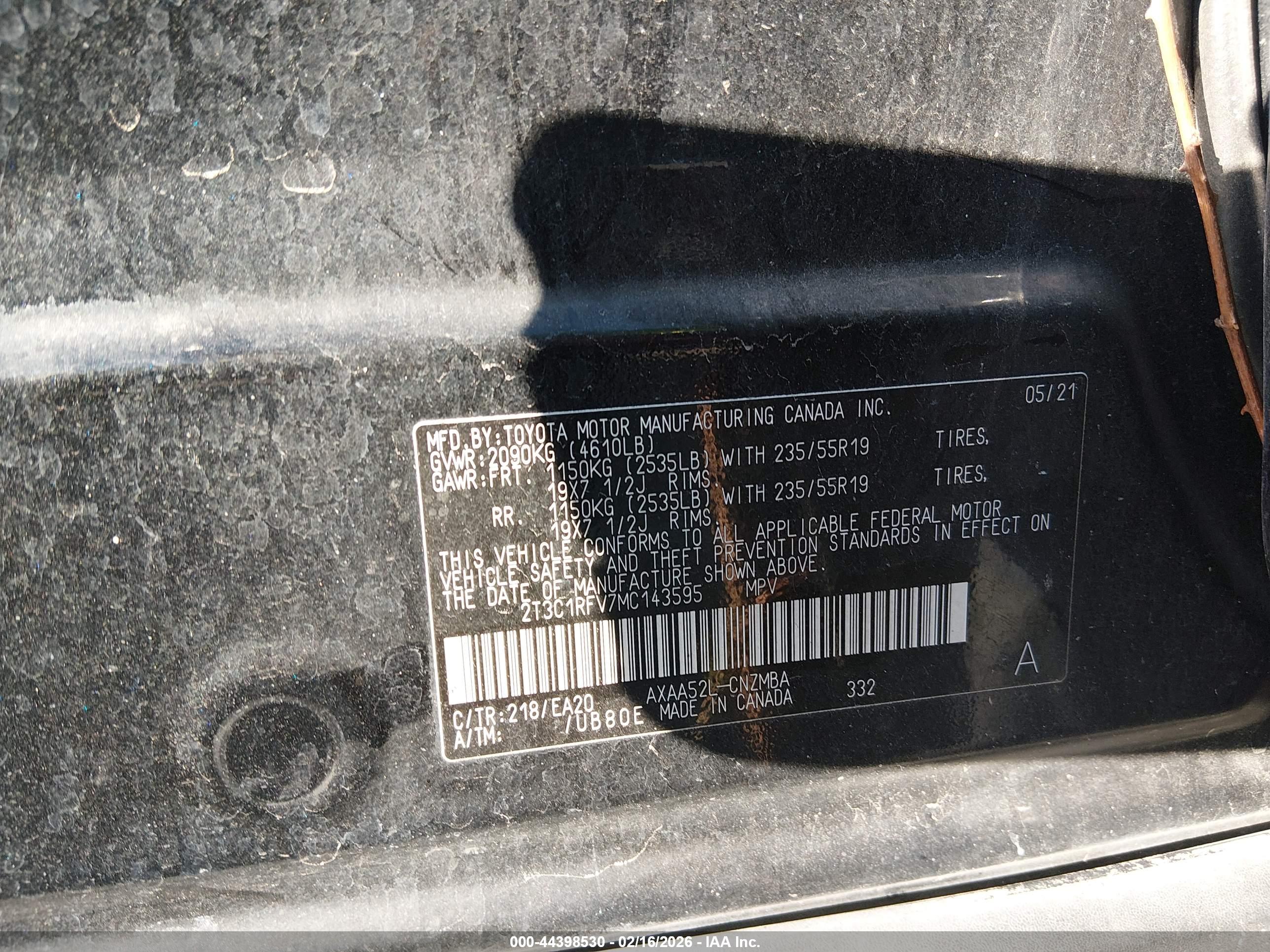 TOYOTA RAV4 image 9