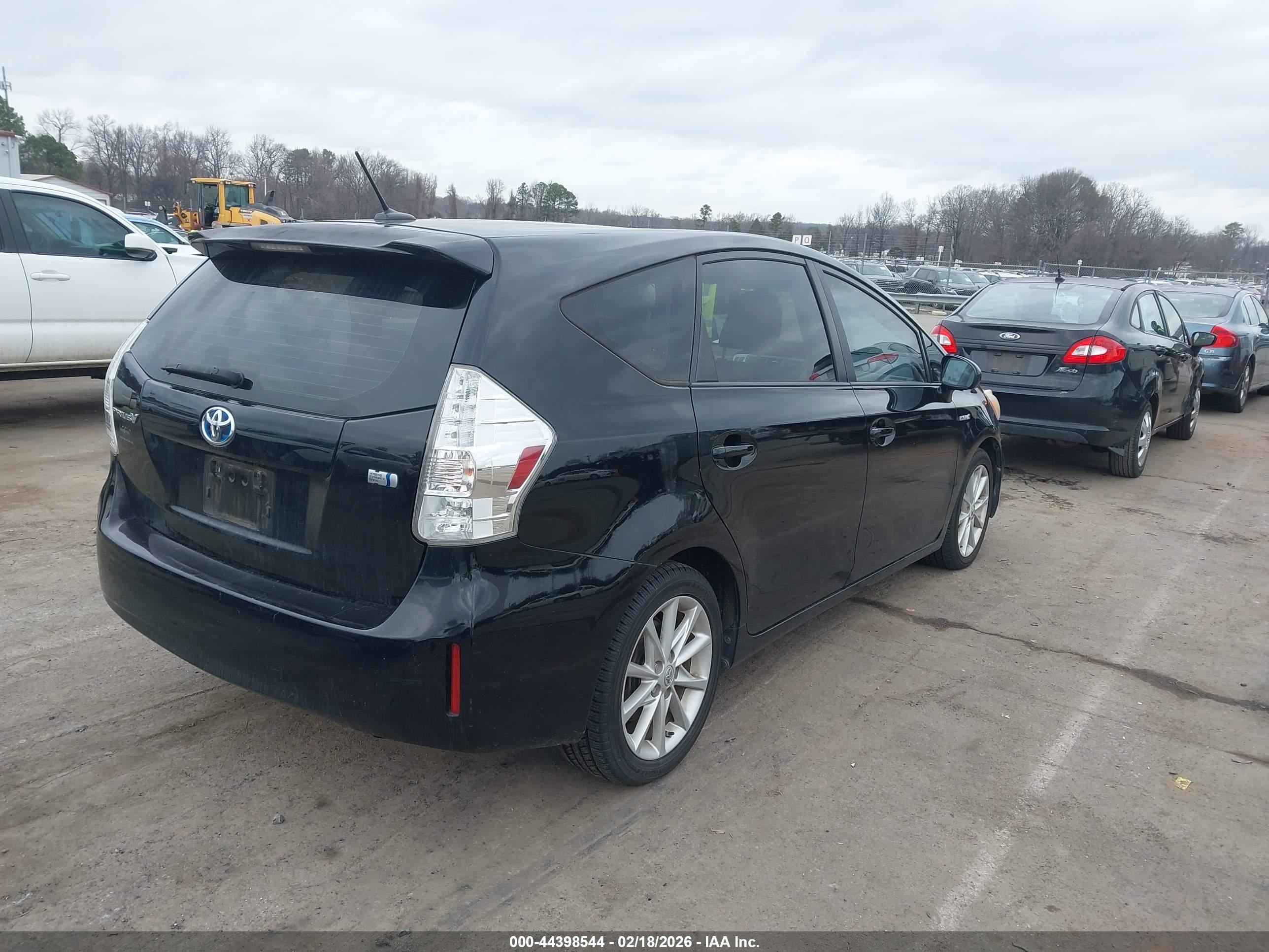 TOYOTA PRIUS image 4