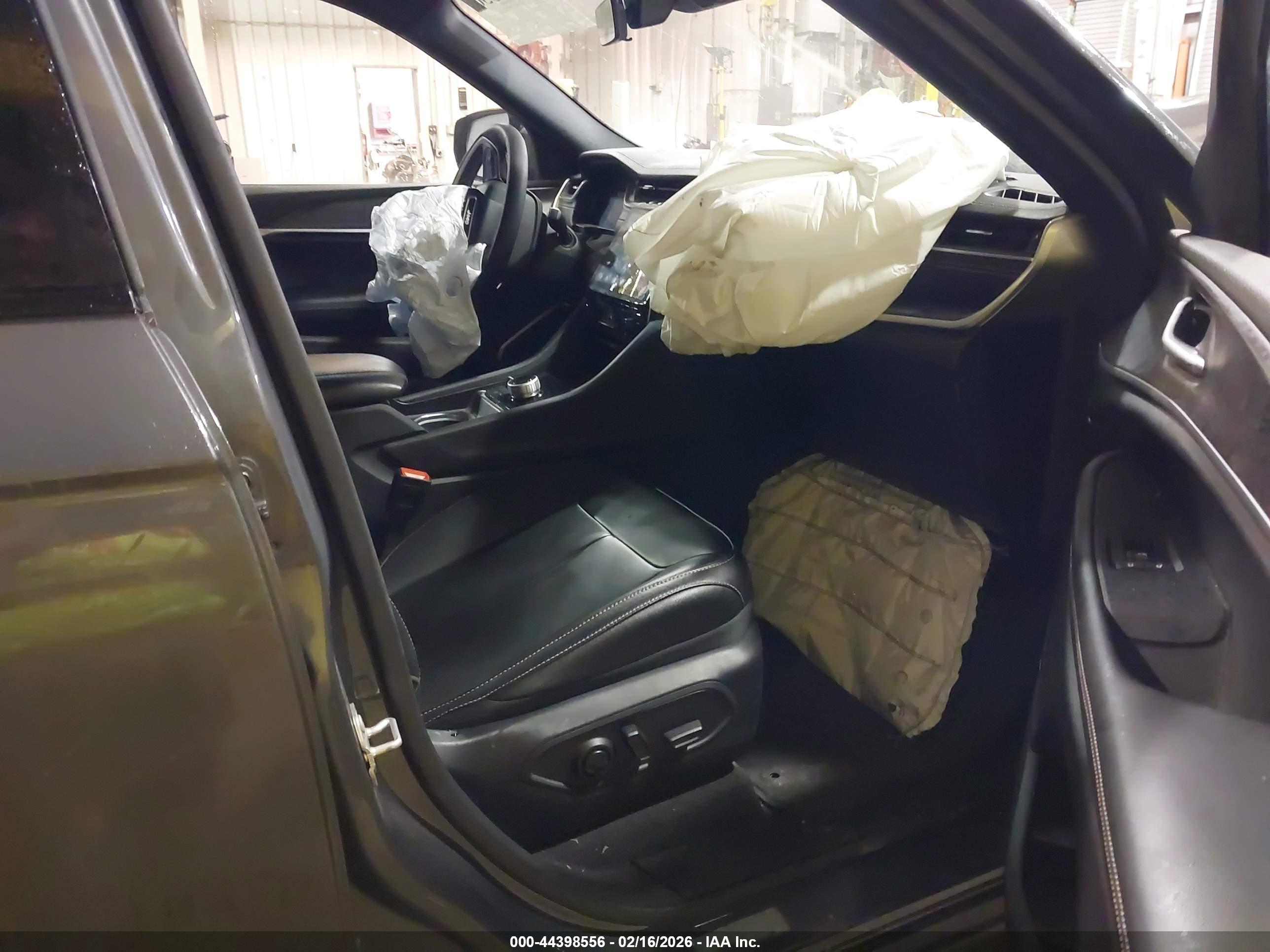 JEEP GRAND image 5