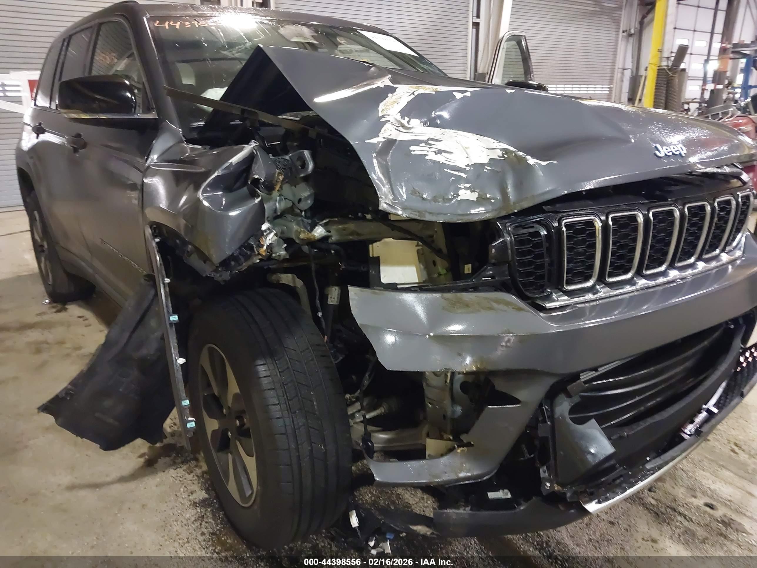 JEEP GRAND image 6