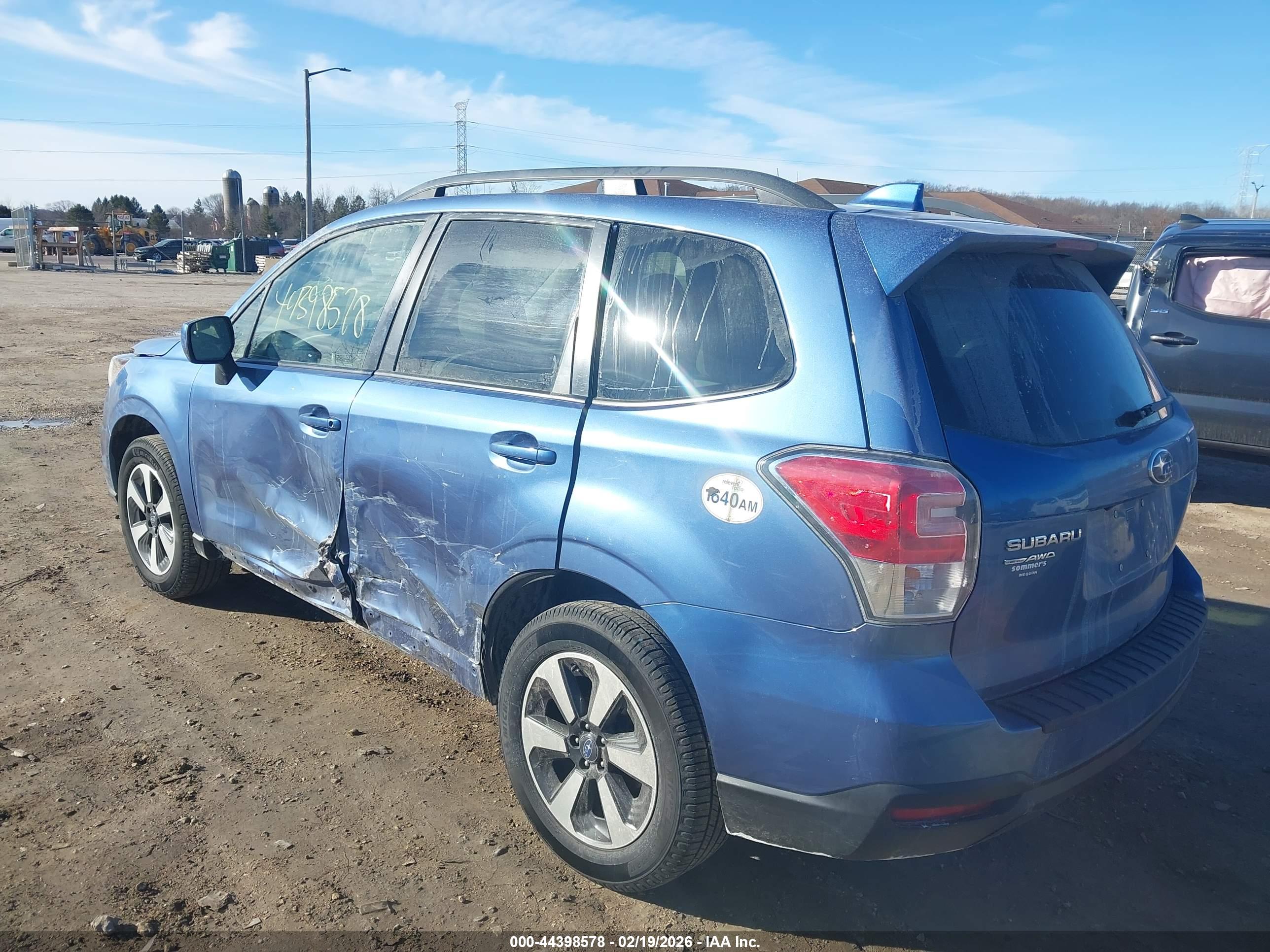 SUBARU FORESTER image 3