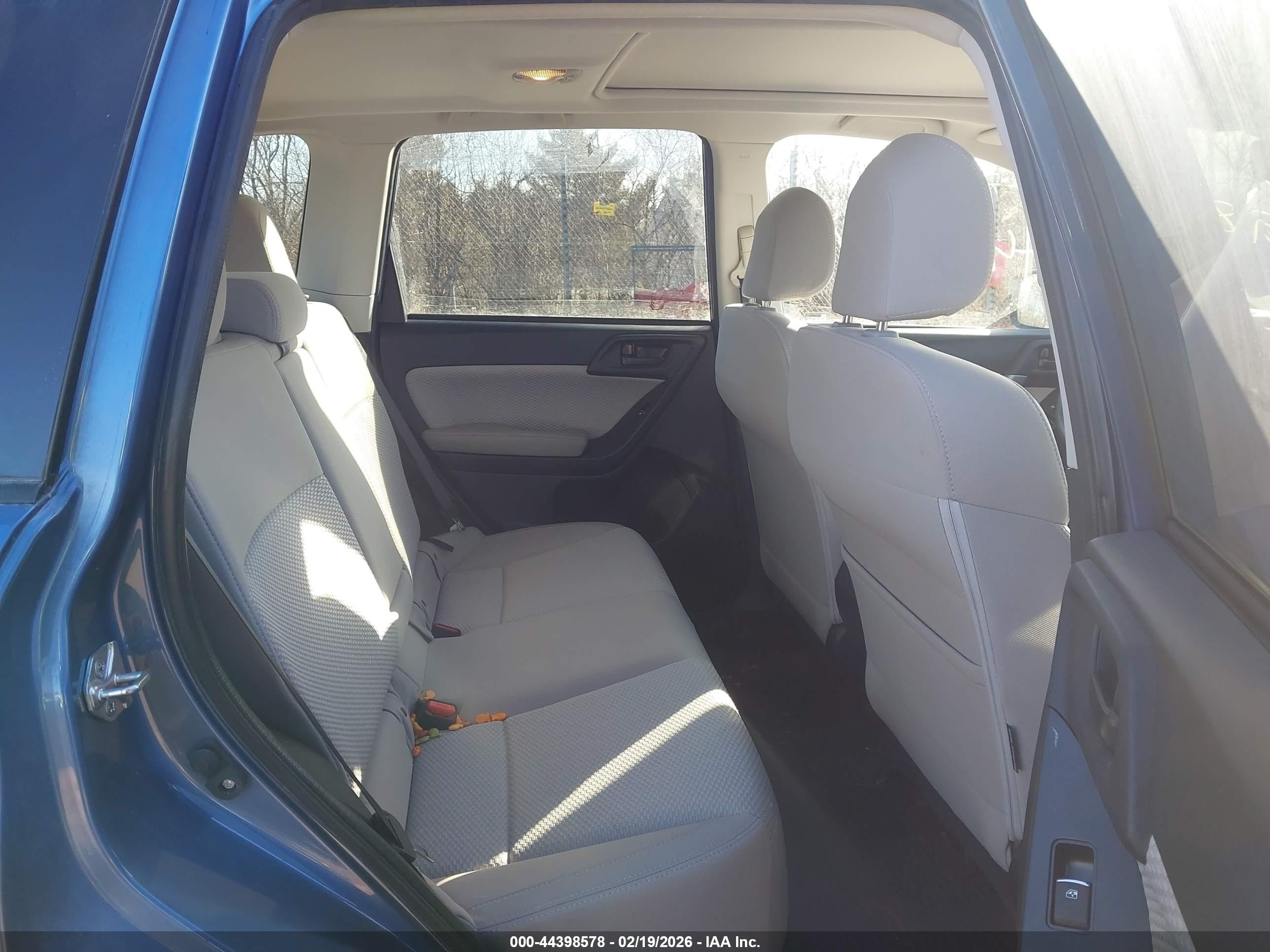 SUBARU FORESTER image 8