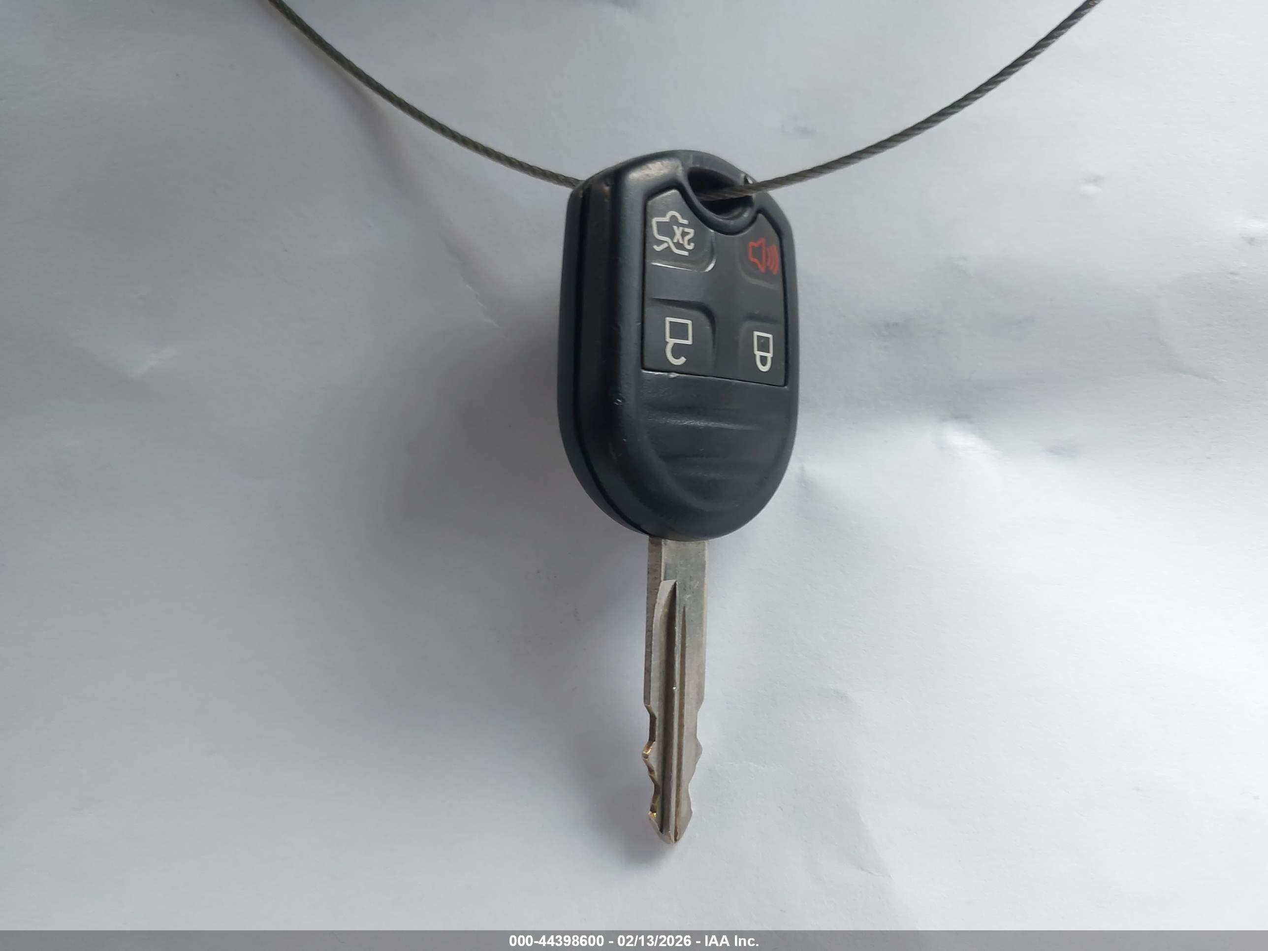 FORD EXPLORER image 11
