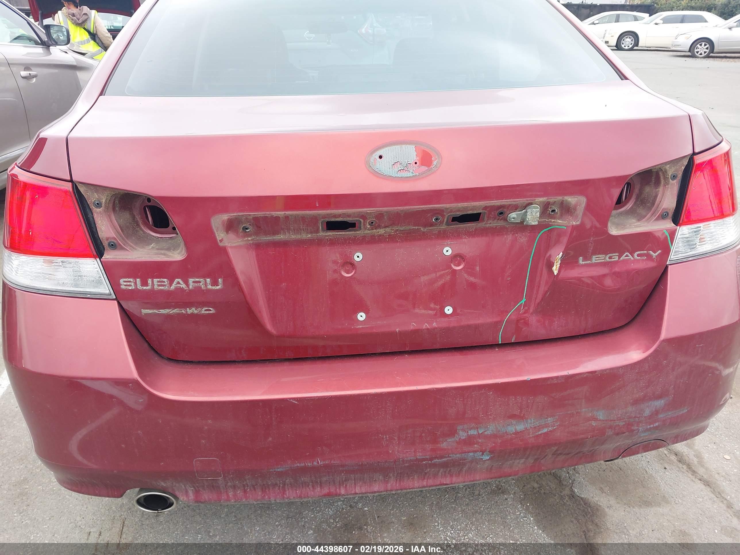 SUBARU LEGACY image 6