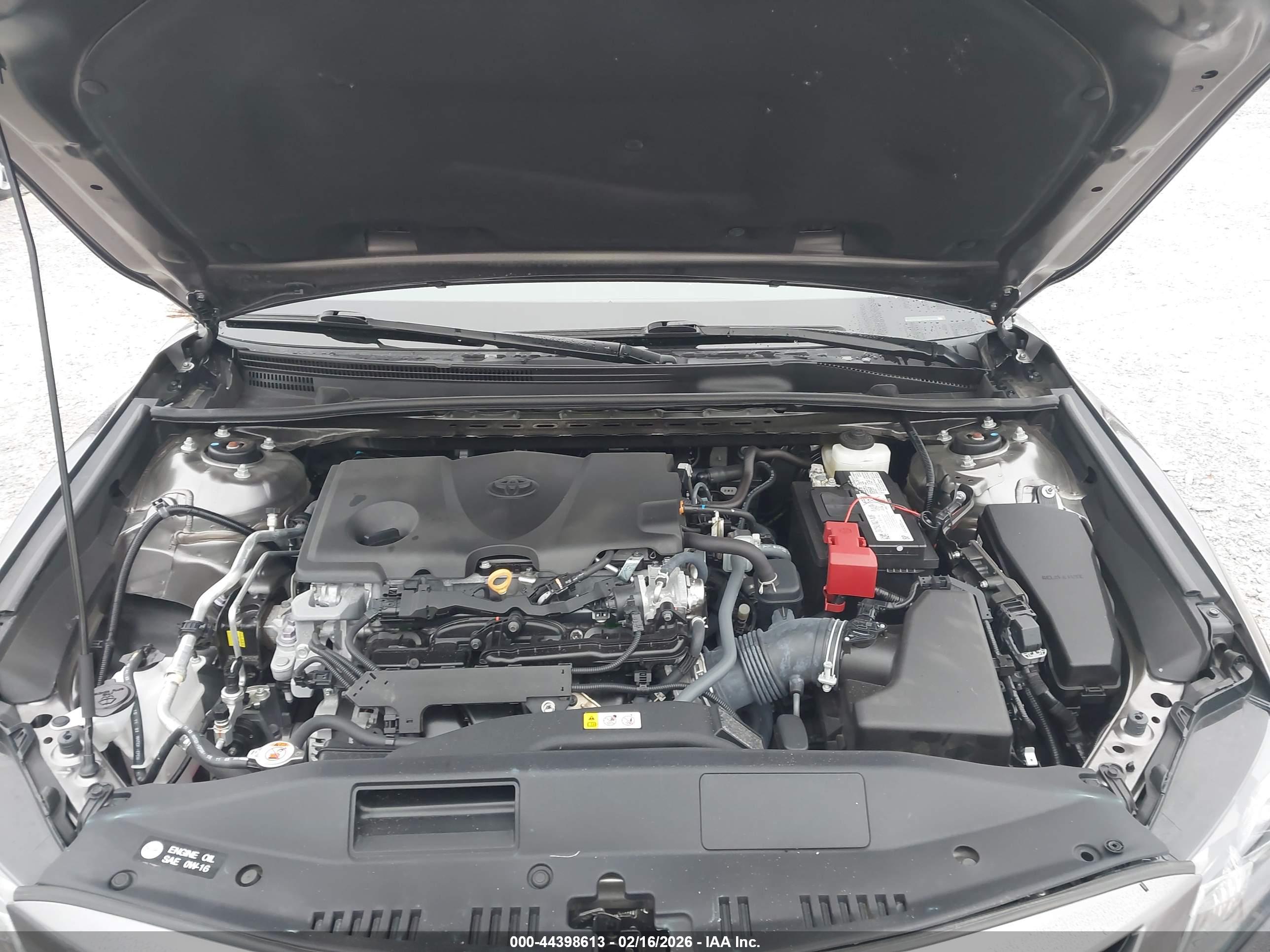 TOYOTA CAMRY image 10