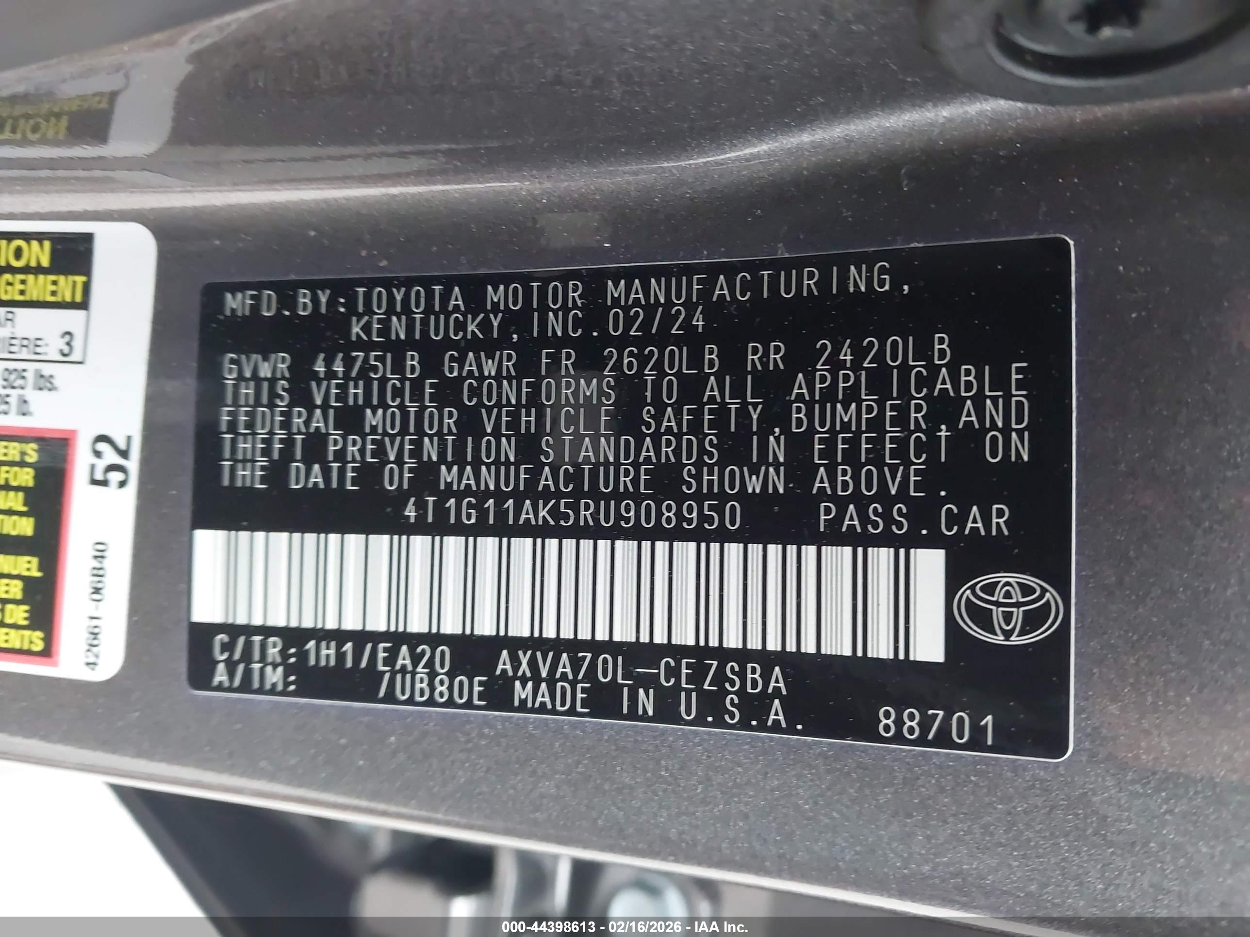 TOYOTA CAMRY image 9
