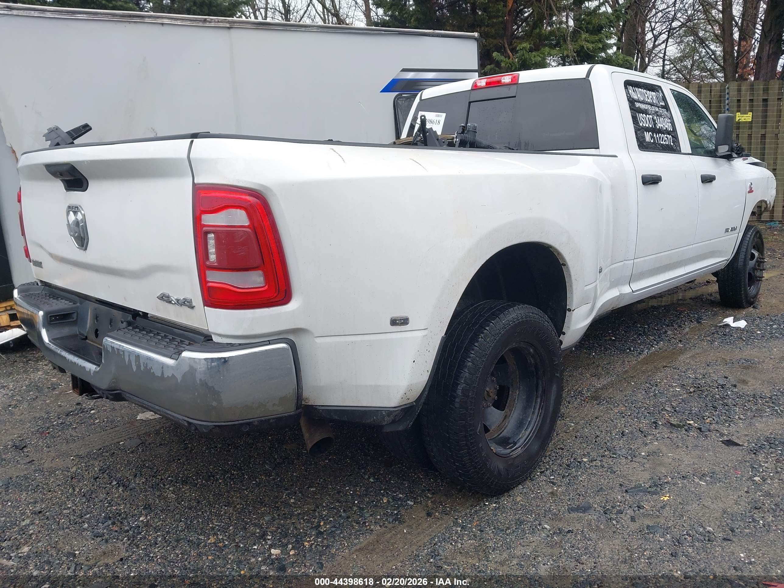 RAM 3500 image 4
