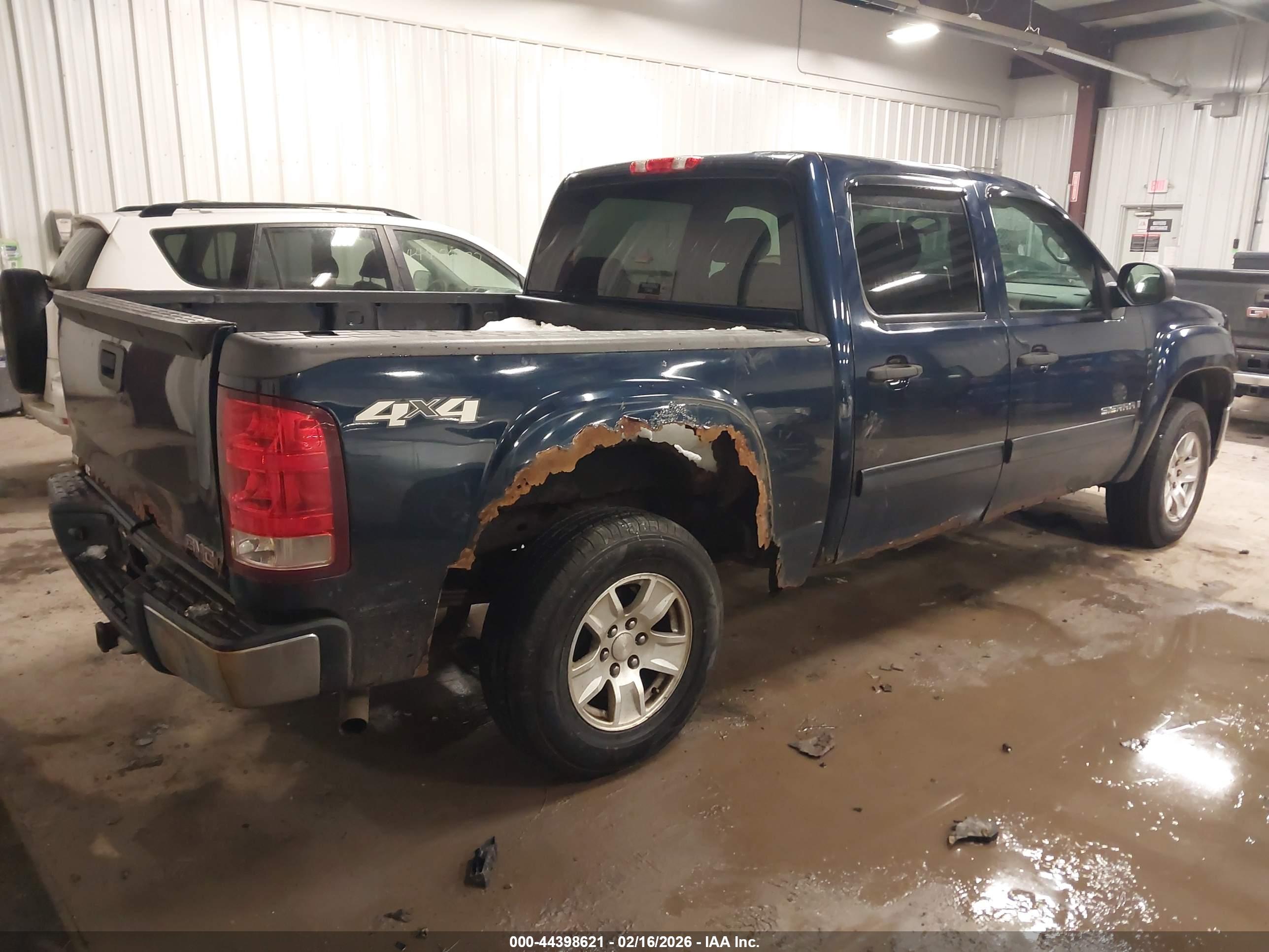 GMC SIERRA image 4