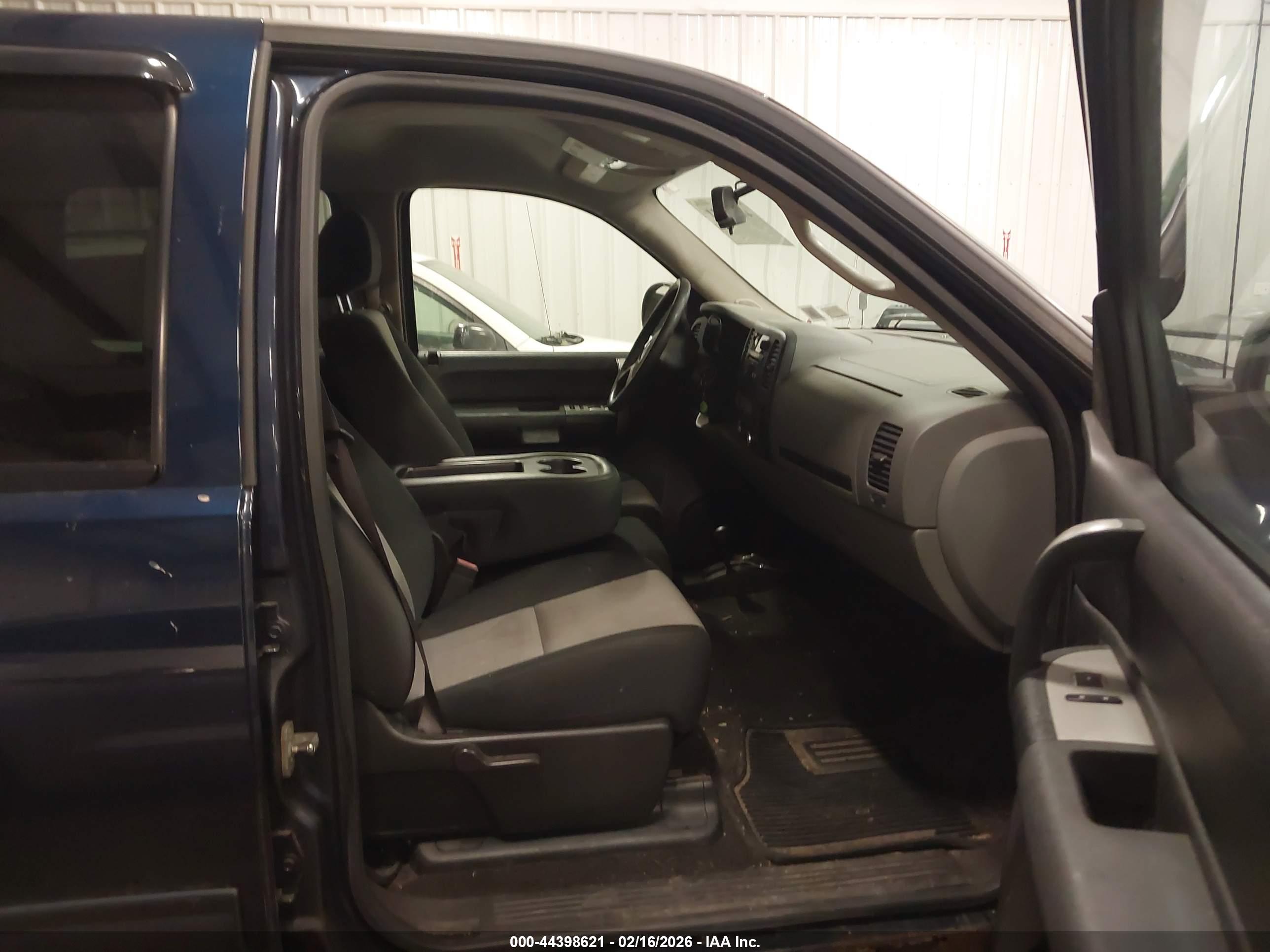 GMC SIERRA image 5