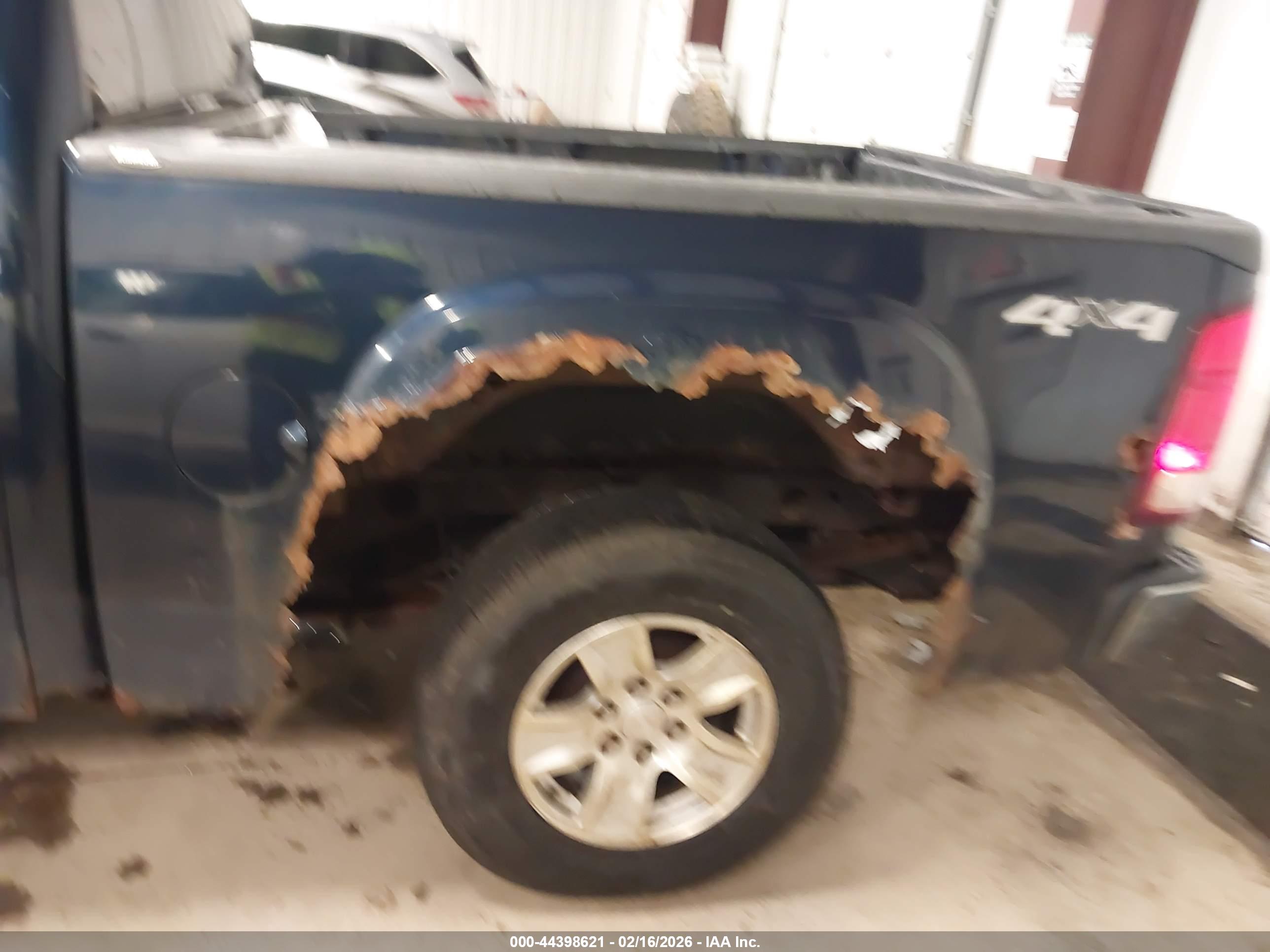 GMC SIERRA image 6