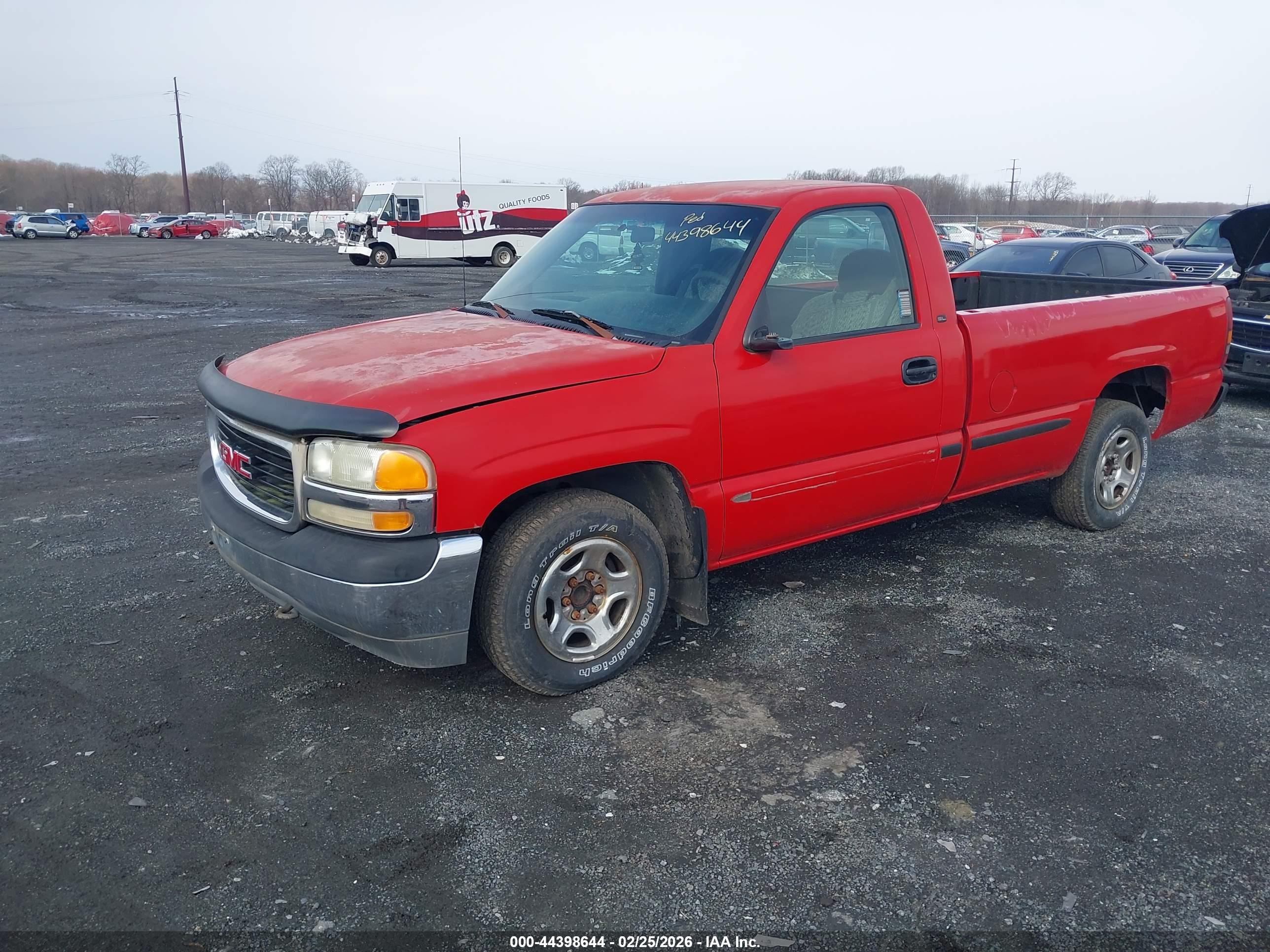 GMC SIERRA image 2