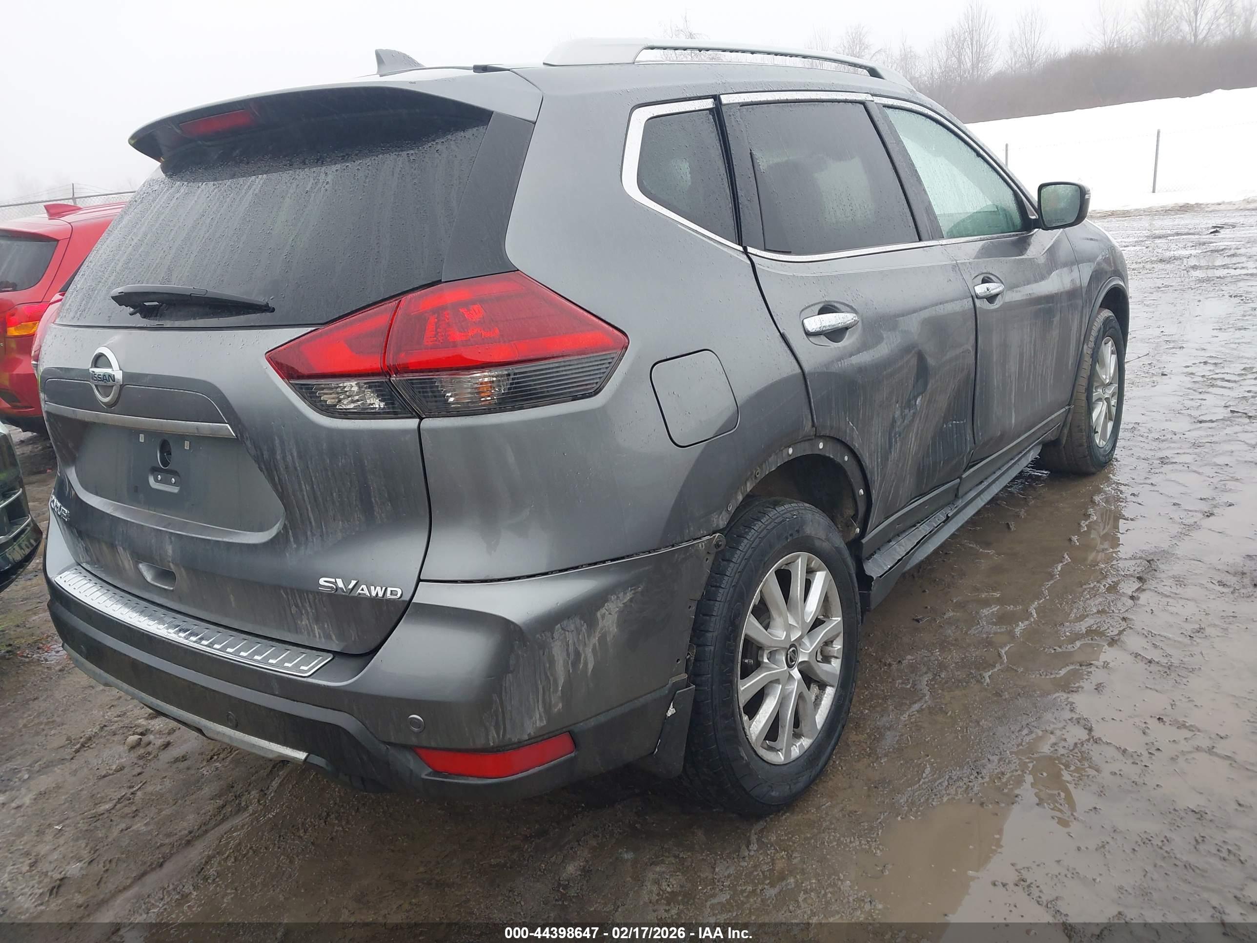 NISSAN ROGUE image 4