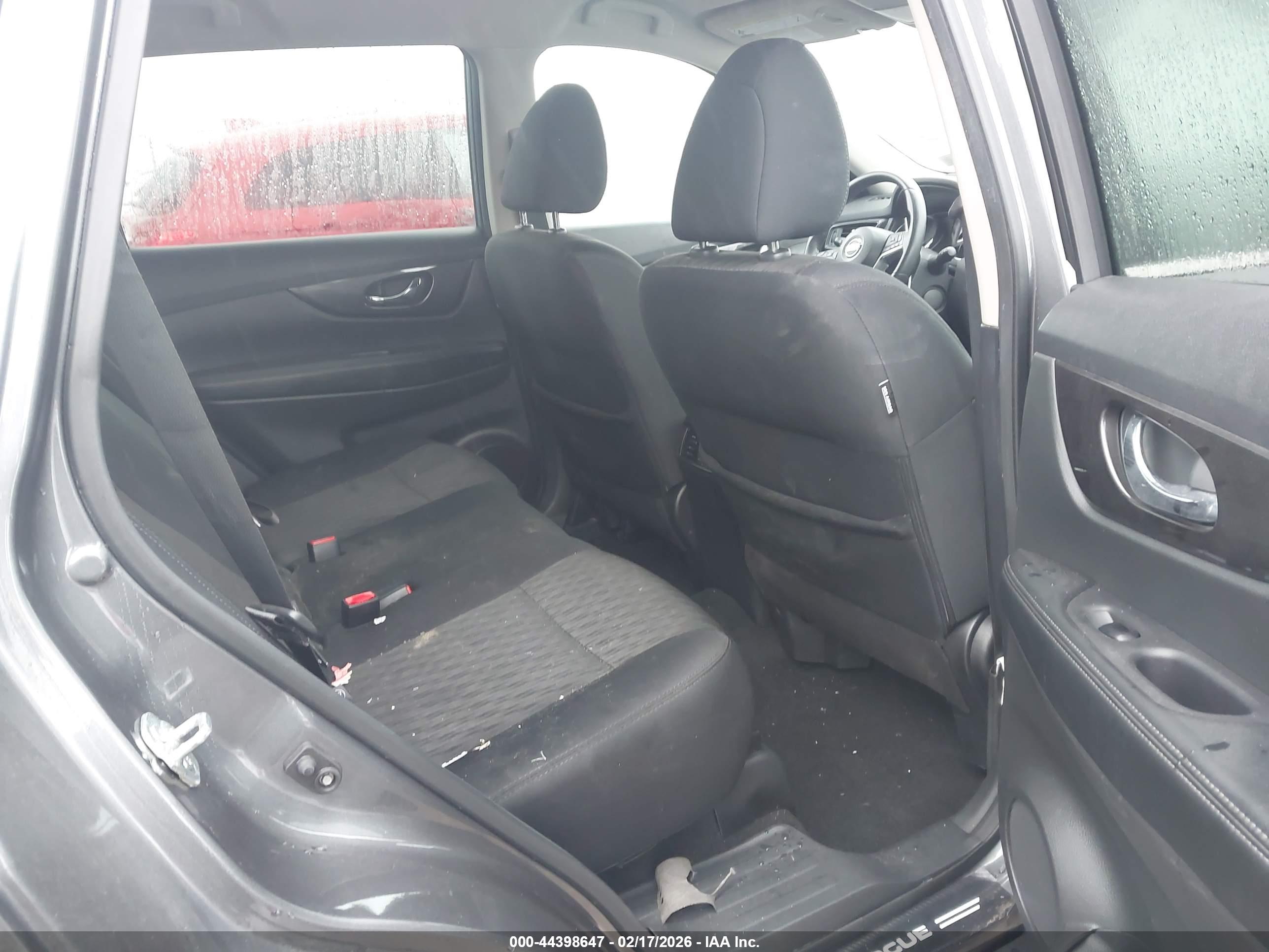 NISSAN ROGUE image 8