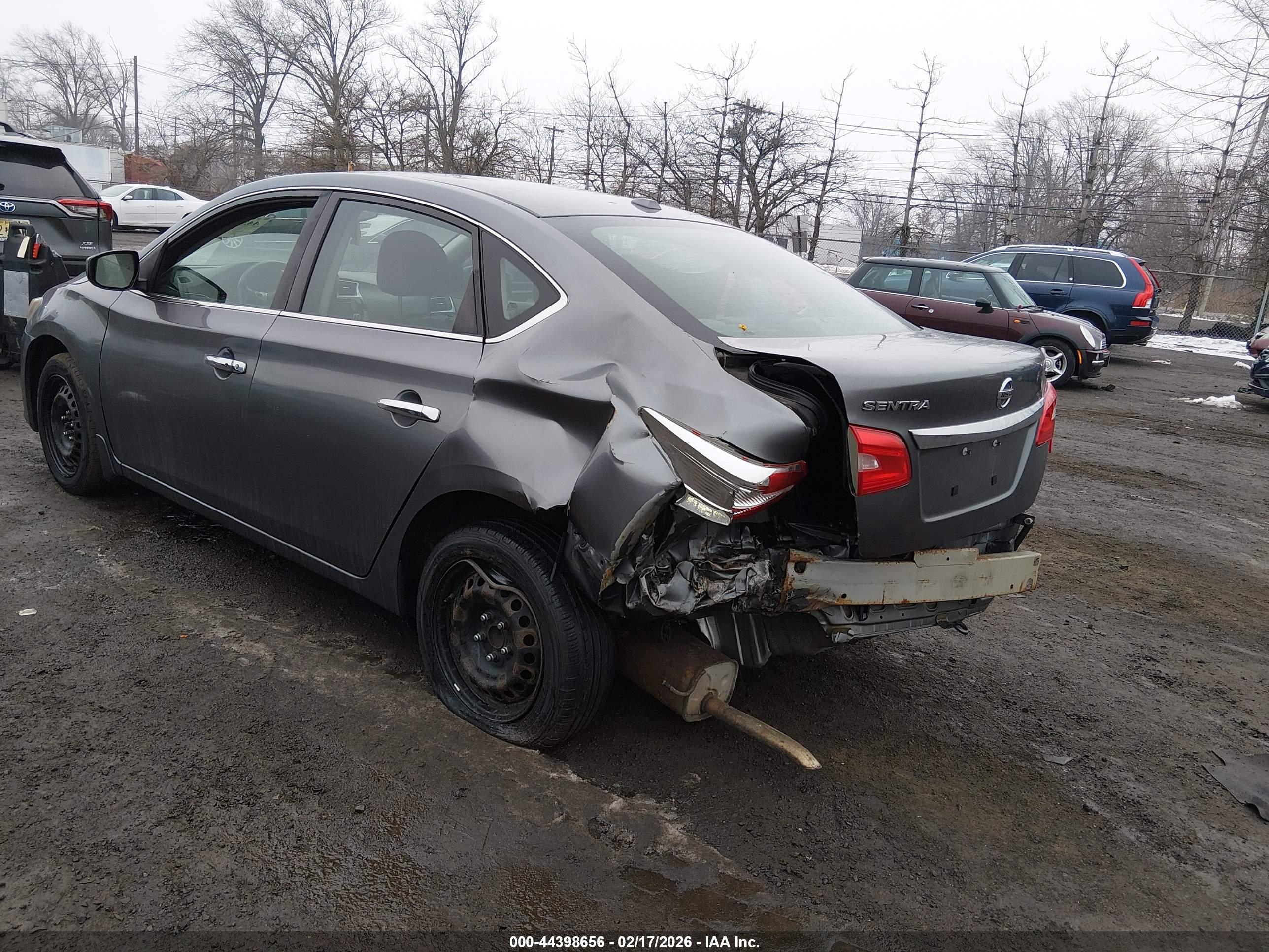 NISSAN SENTRA image 3