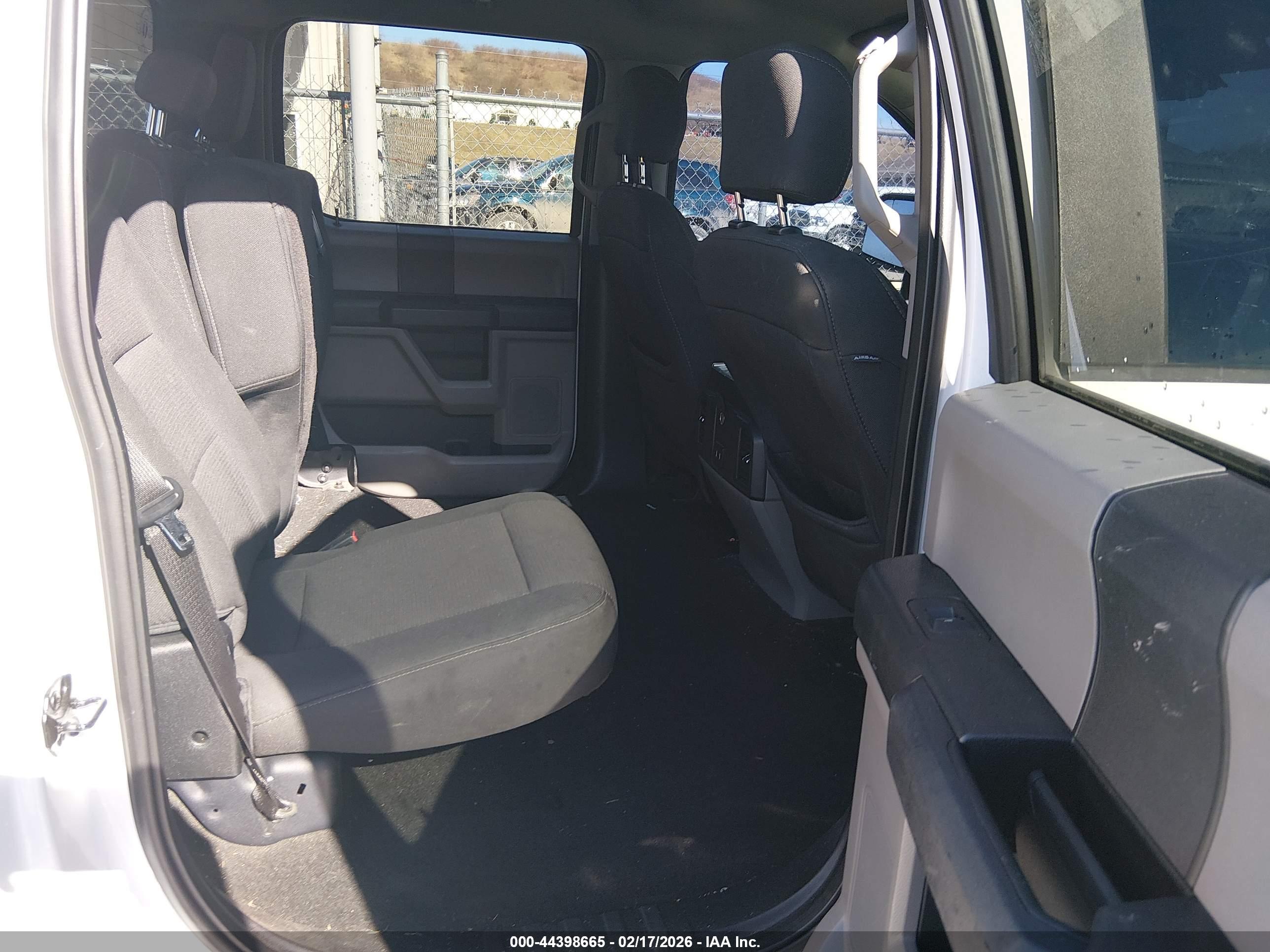 FORD F-150 image 8