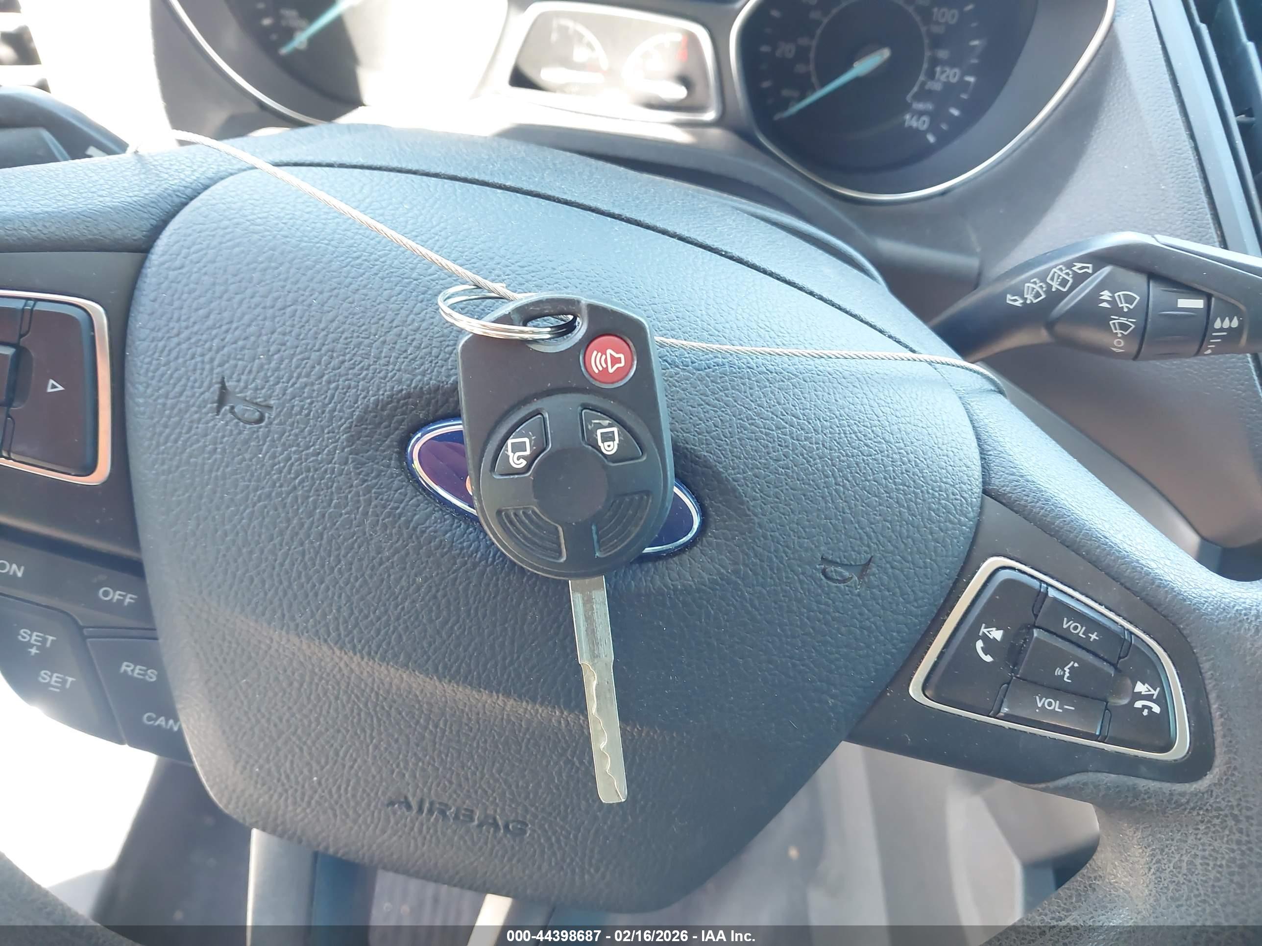 FORD ESCAPE image 11