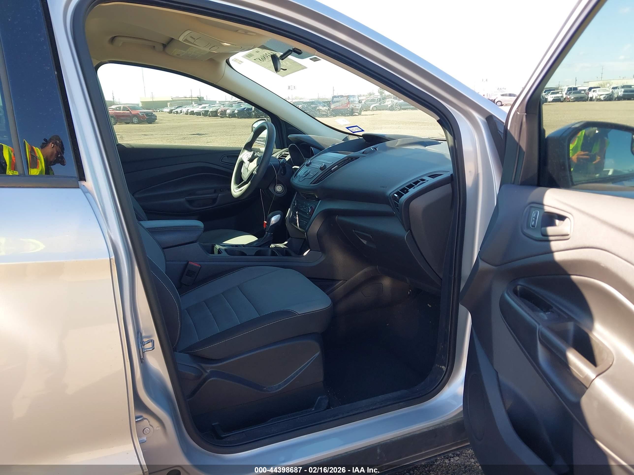 FORD ESCAPE image 5