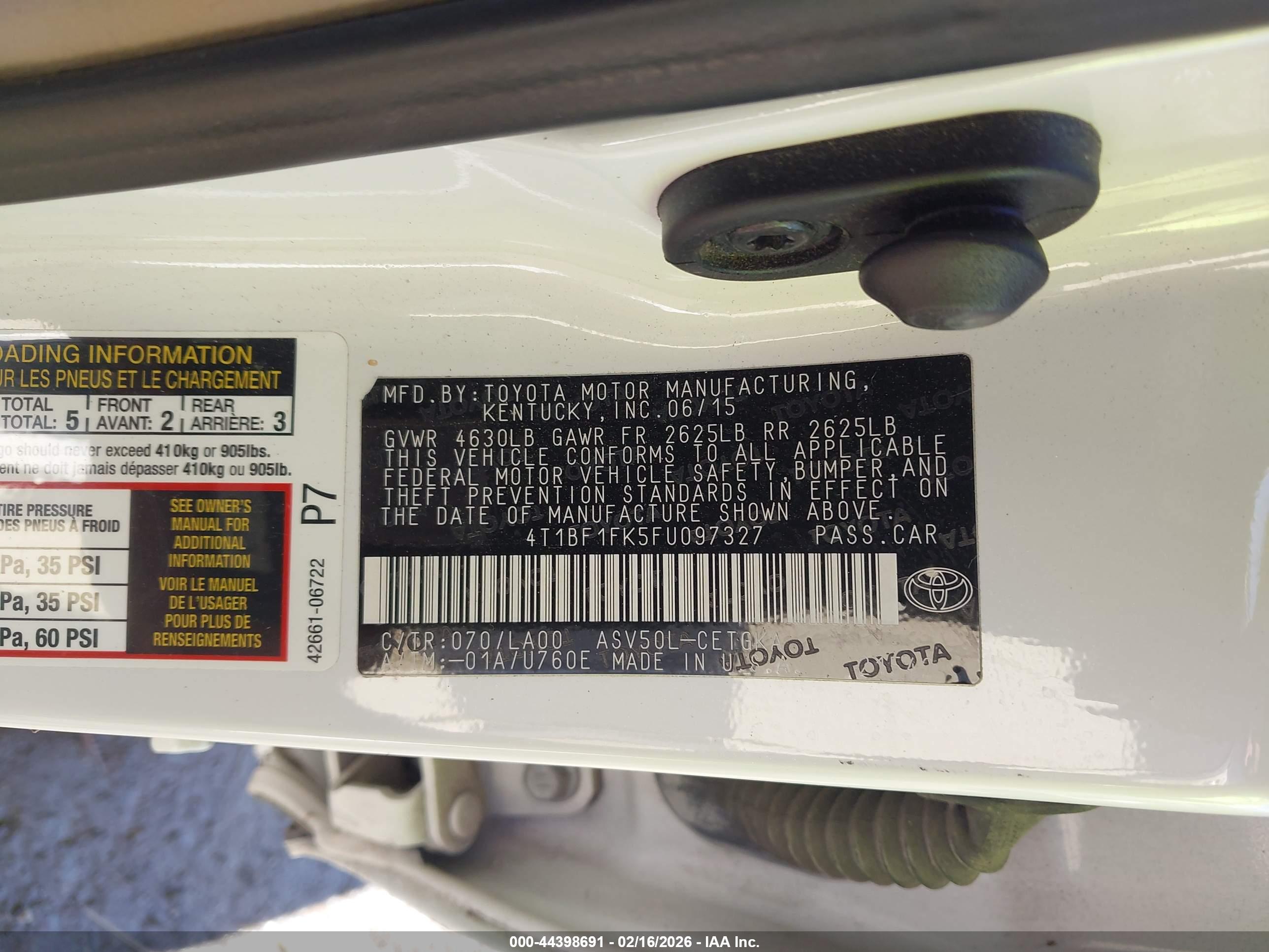 TOYOTA CAMRY image 9