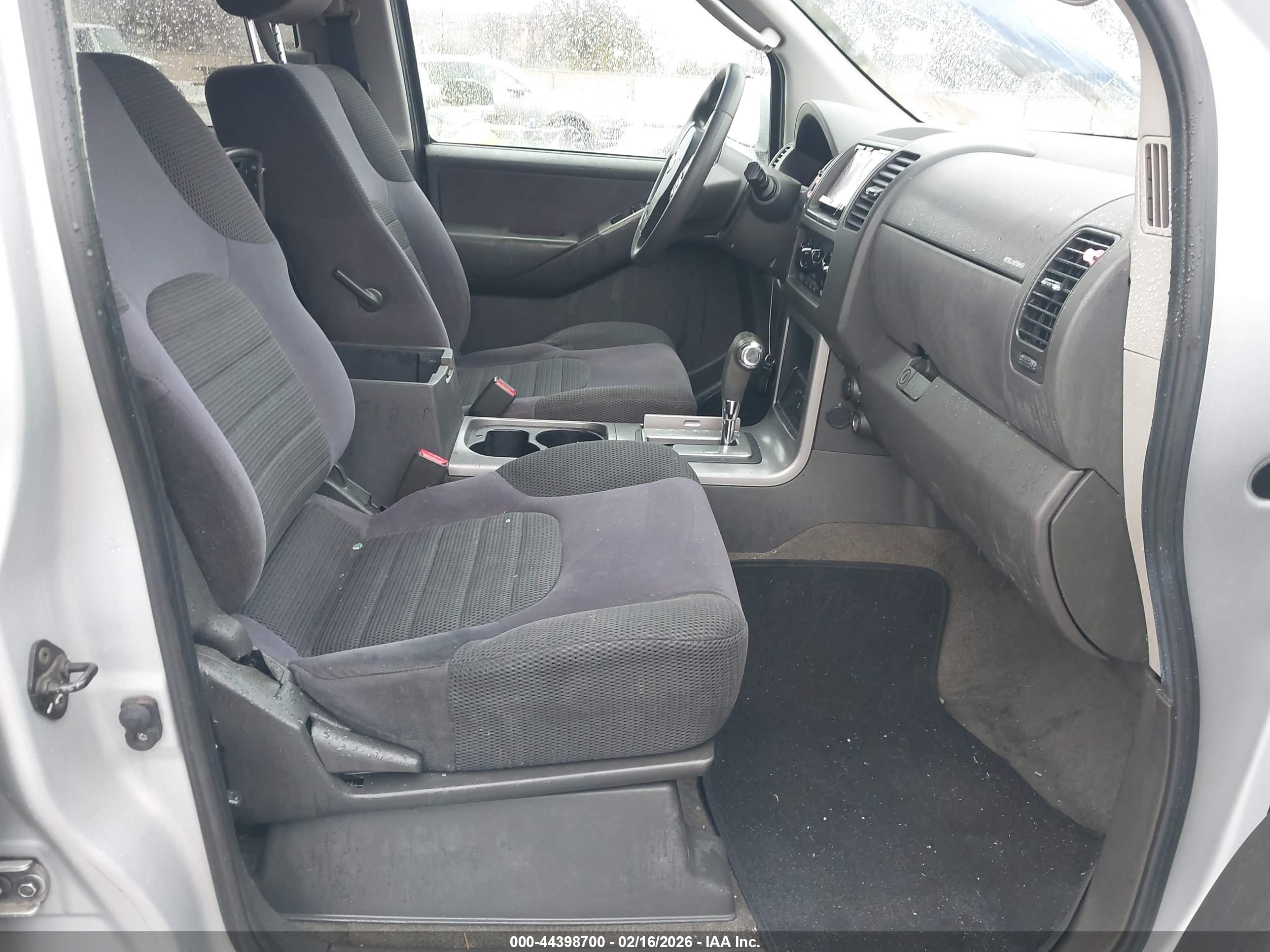 NISSAN PATHFINDER image 5