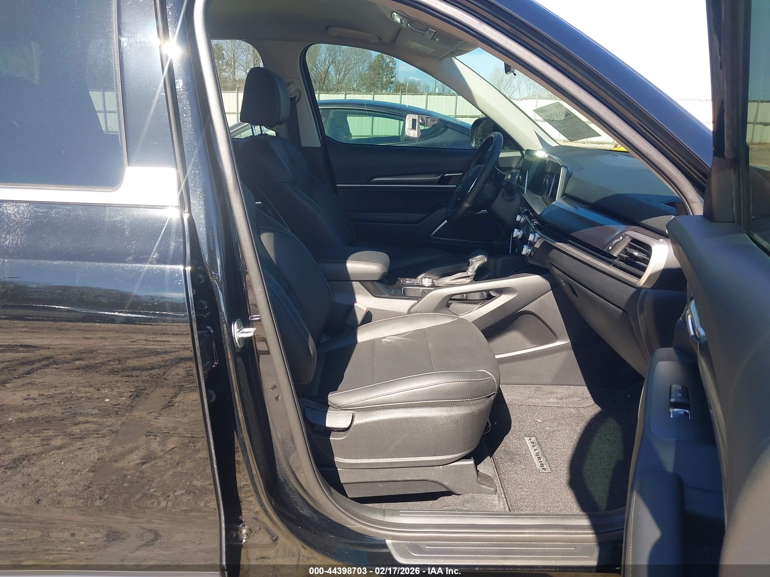 KIA TELLURIDE image 5