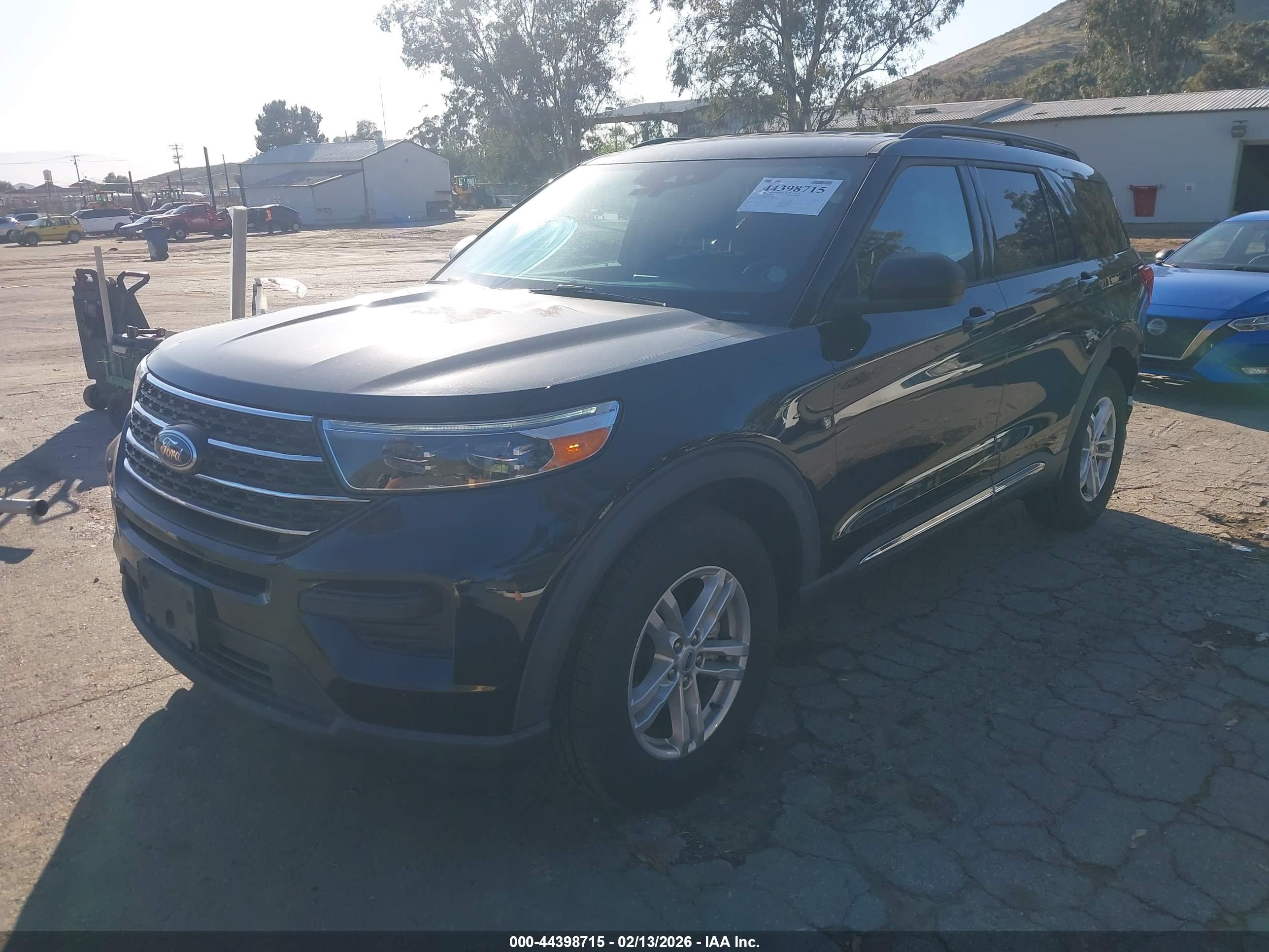 FORD EXPLORER image 2