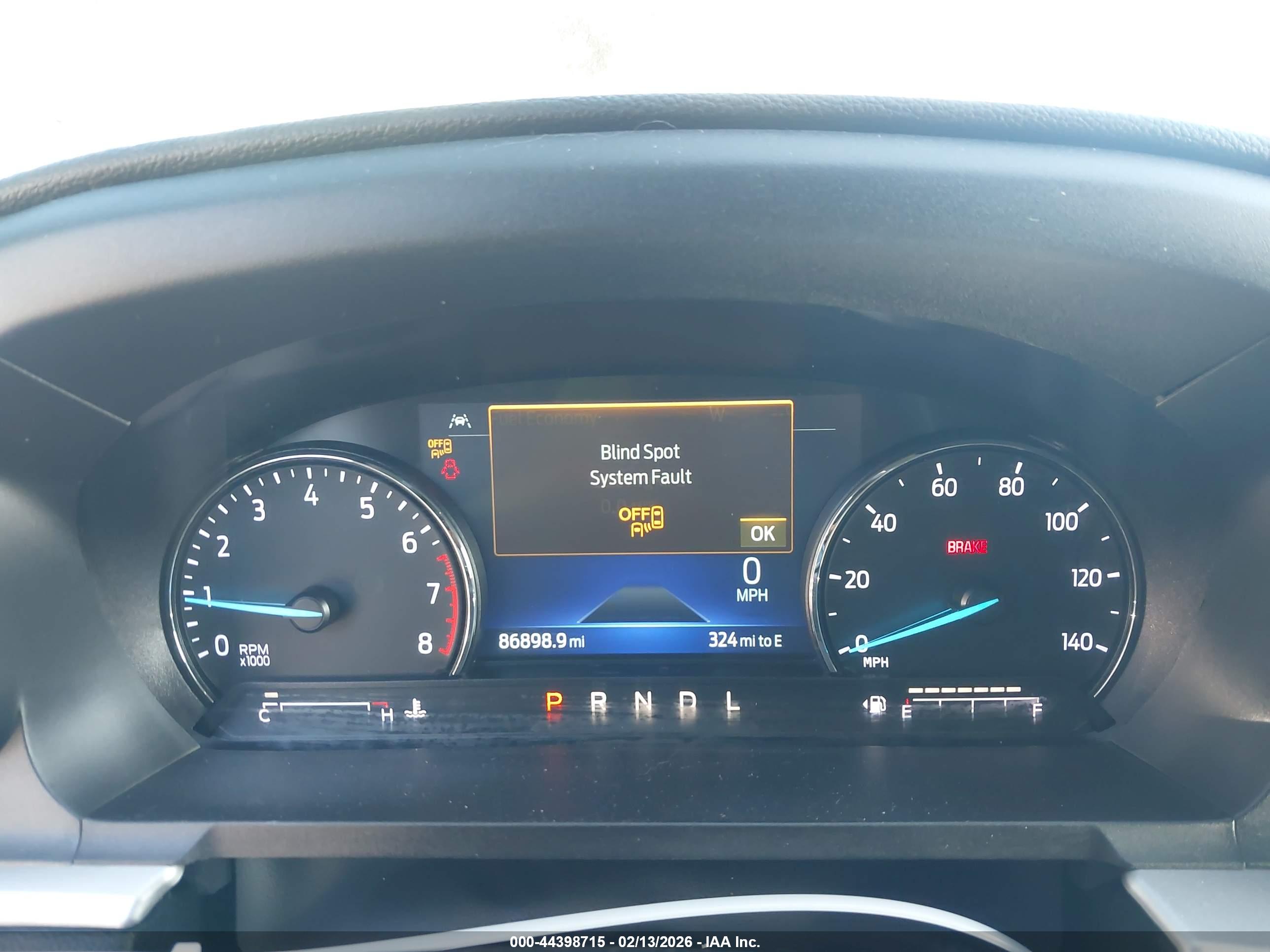 FORD EXPLORER image 7