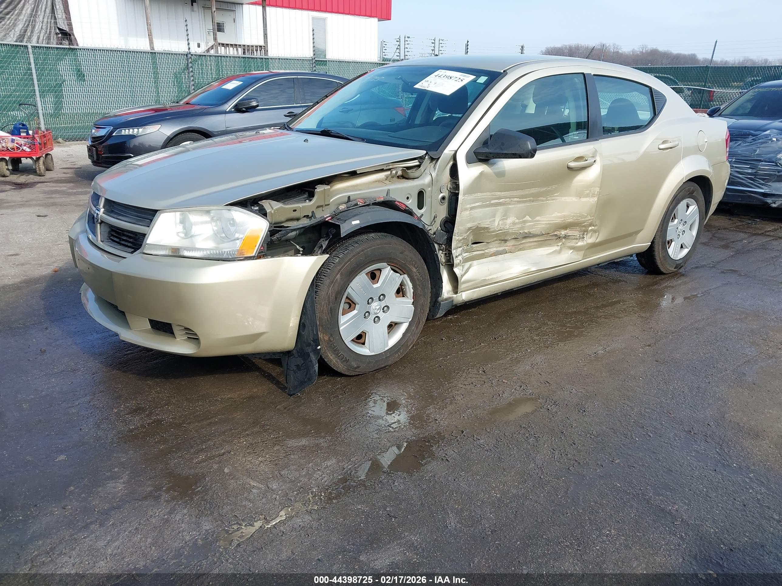 DODGE AVENGER image 2