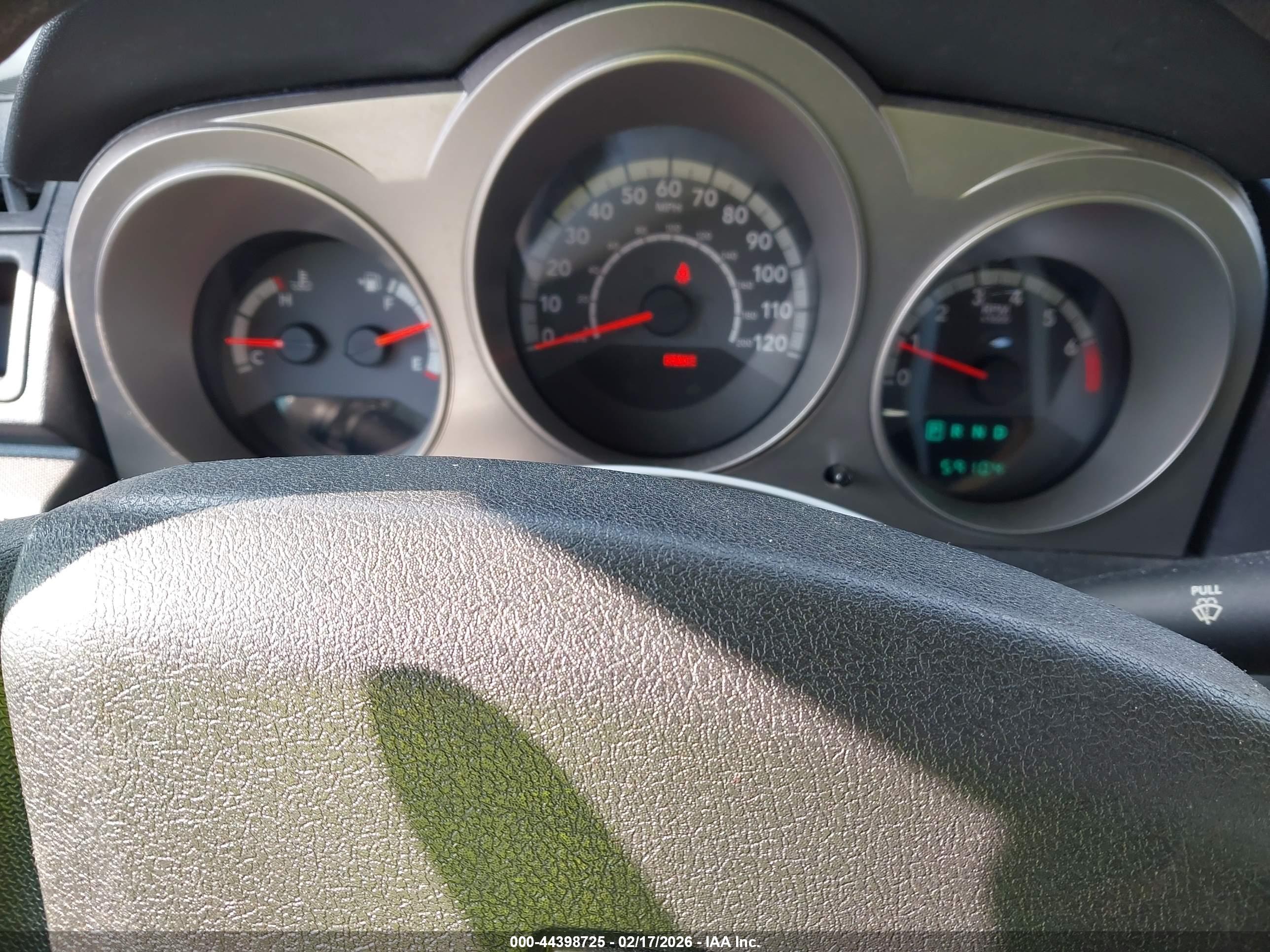 DODGE AVENGER image 7