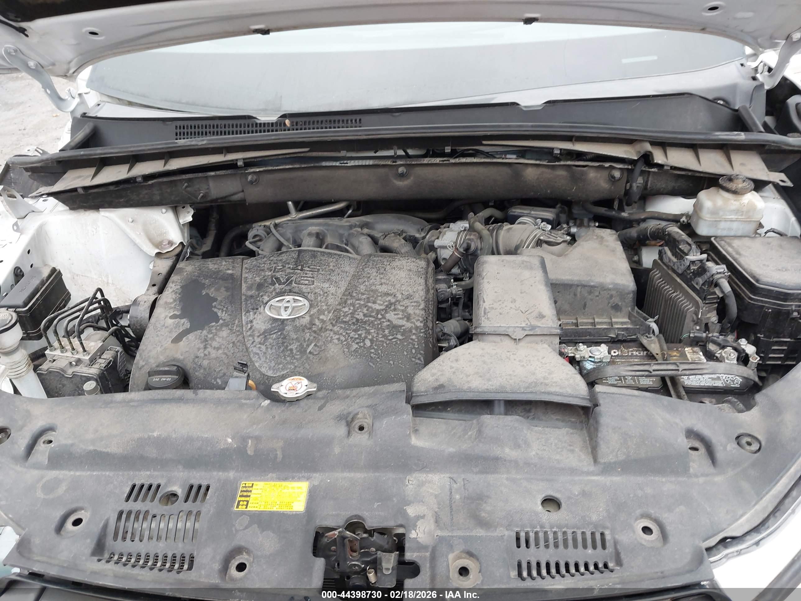 TOYOTA HIGHLANDER image 10