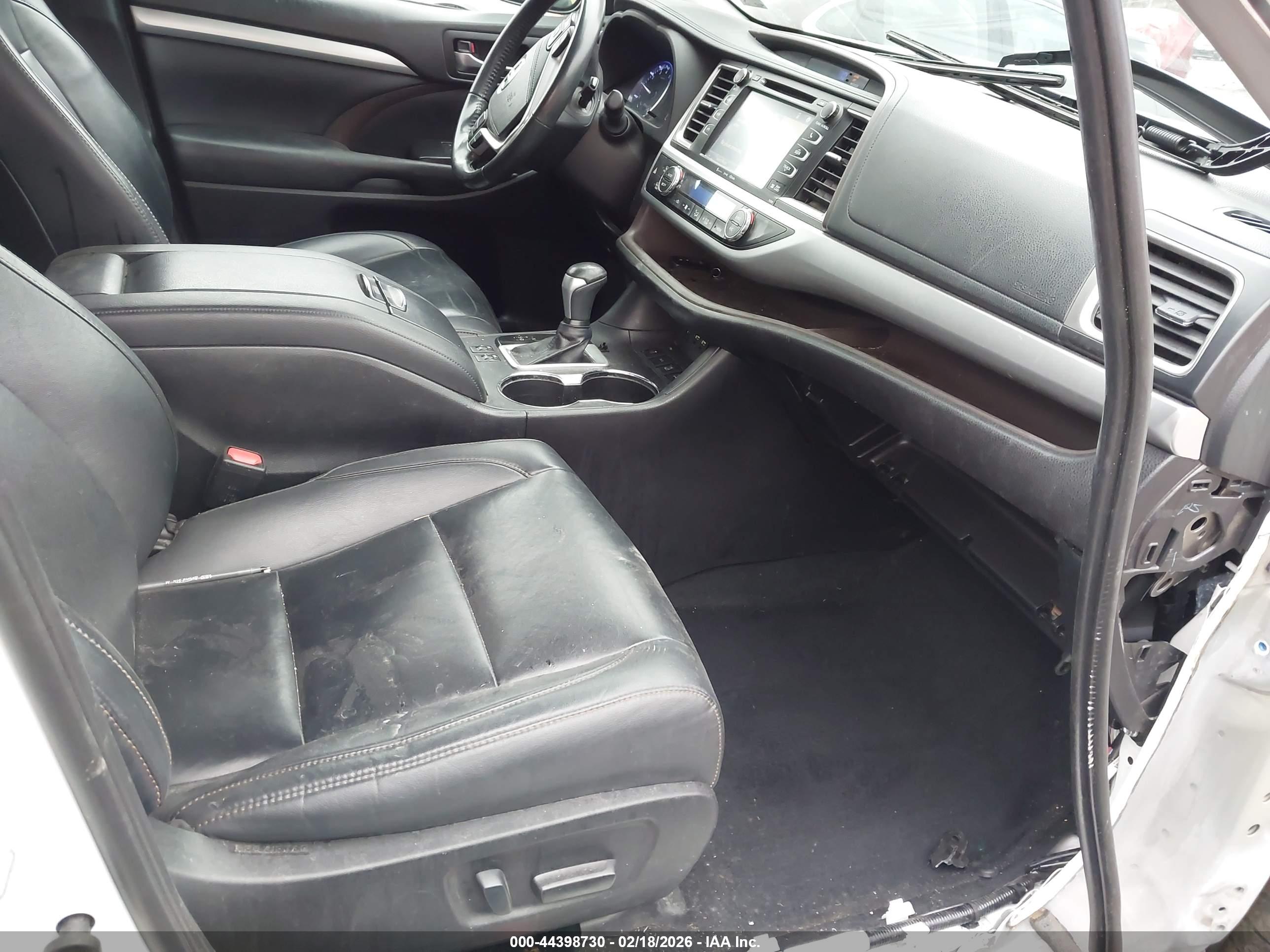 TOYOTA HIGHLANDER image 5