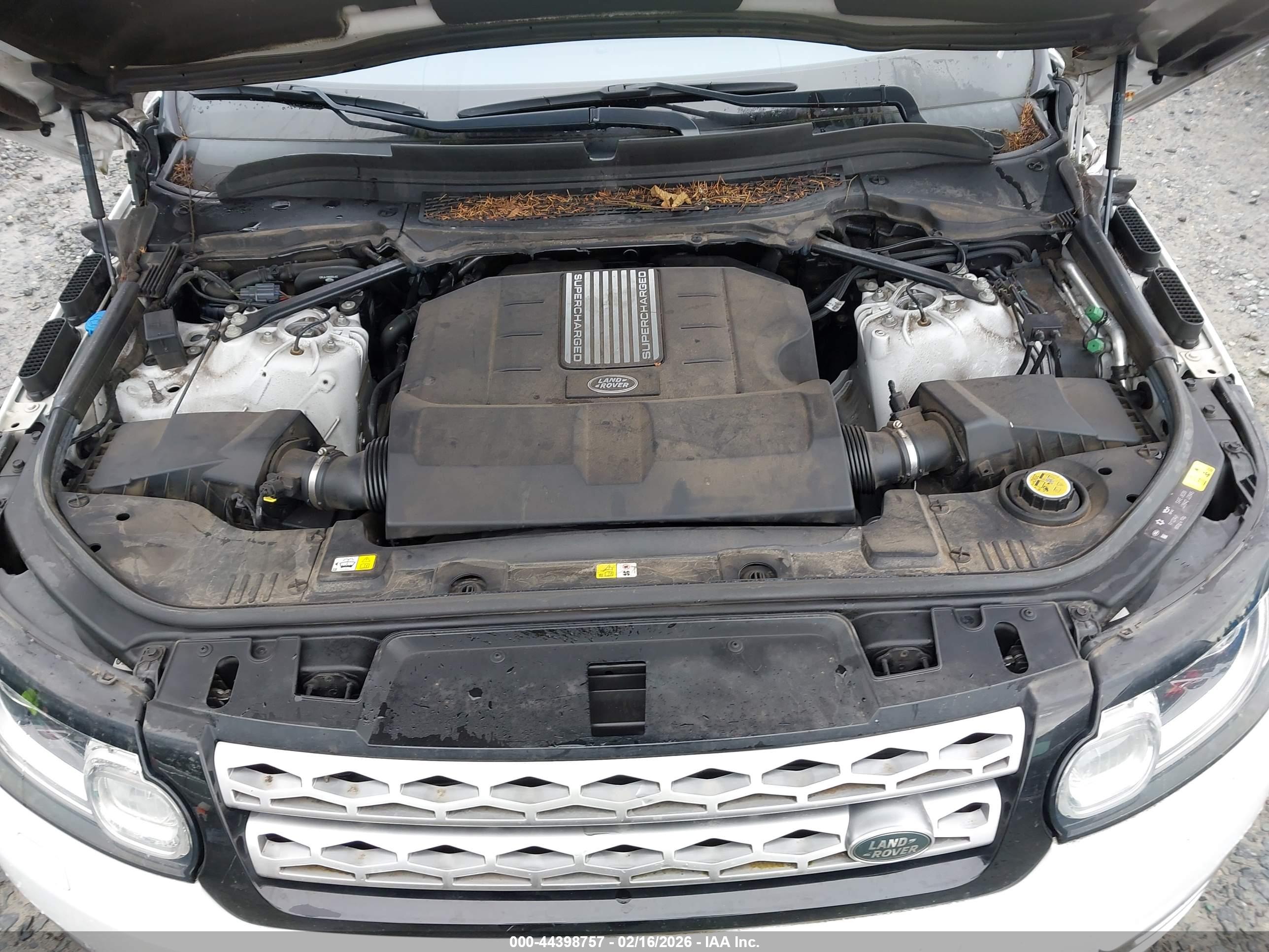 LAND ROVER image 10