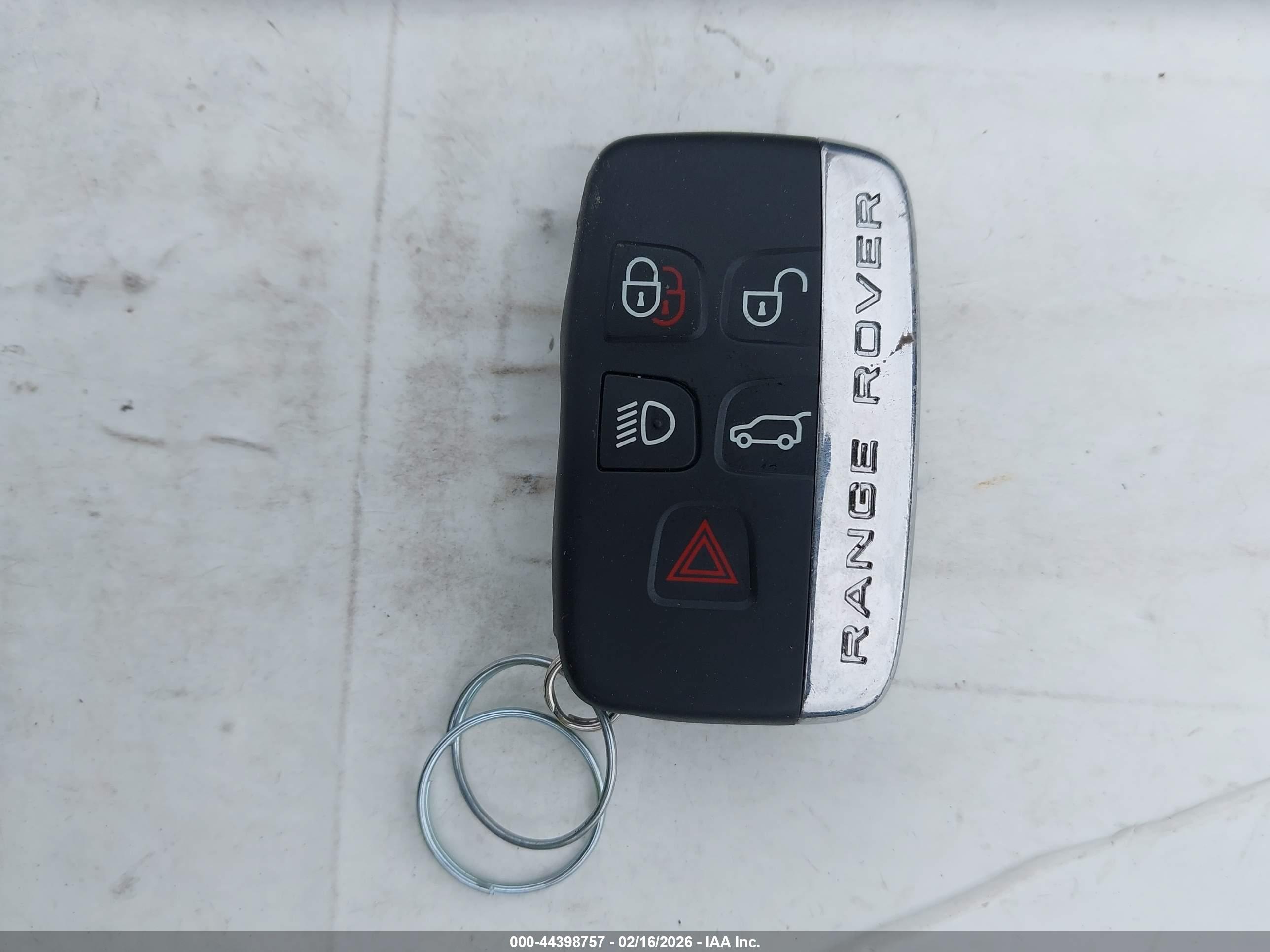 LAND ROVER image 11