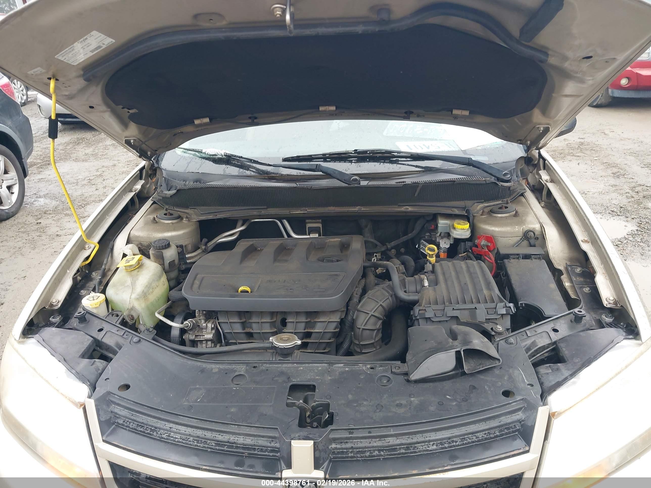 DODGE AVENGER image 10