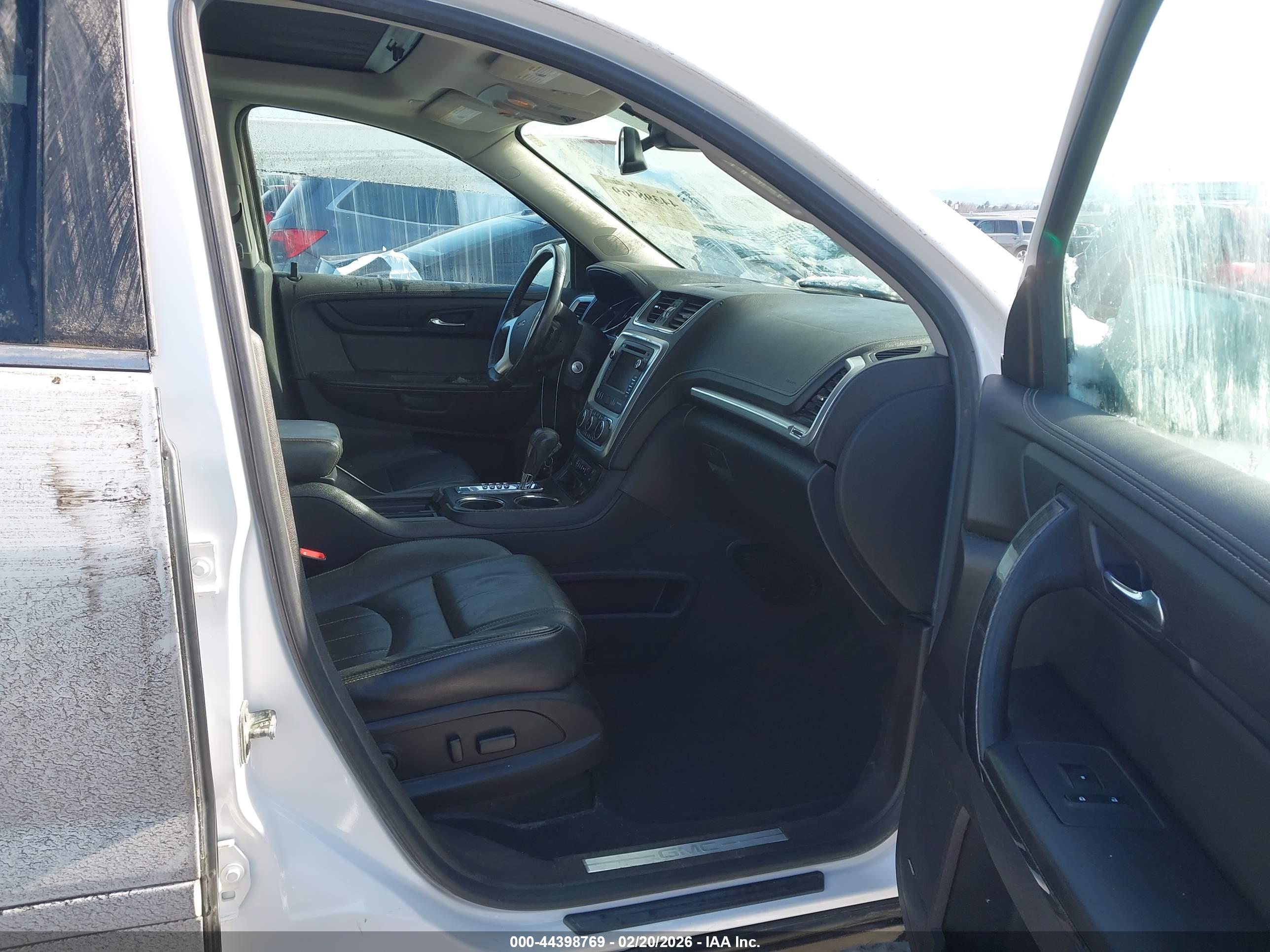 GMC ACADIA image 5