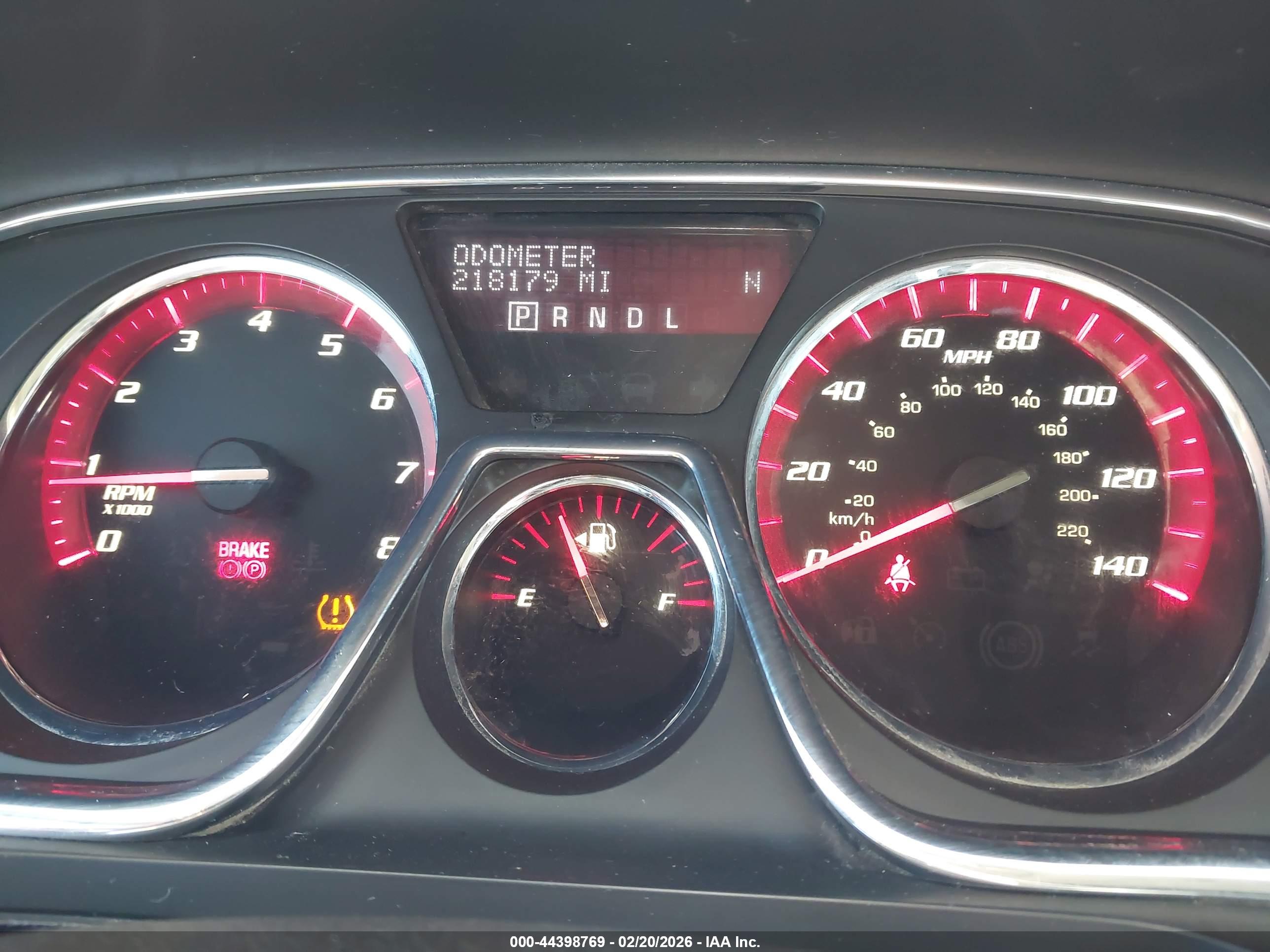 GMC ACADIA image 7